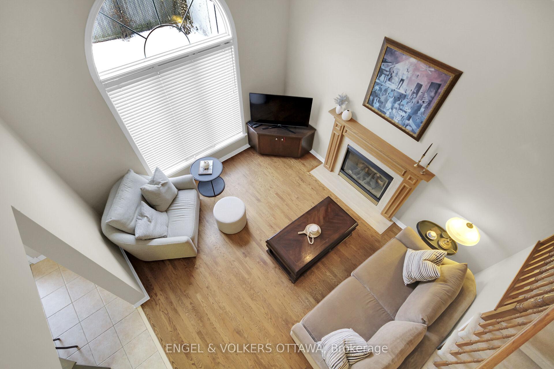 Photo 8 of 1123 Rocky Harbour Crescent, Ottawa, Riverside South/Gloucester Glen — HOMEH
