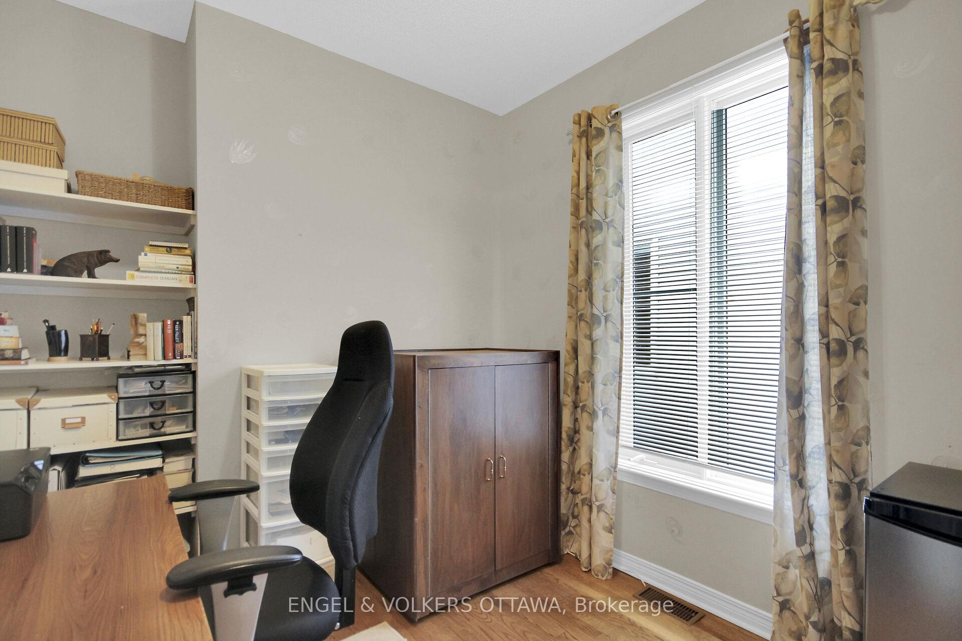 Photo 9 of 1123 Rocky Harbour Crescent, Ottawa, Riverside South/Gloucester Glen — HOMEH