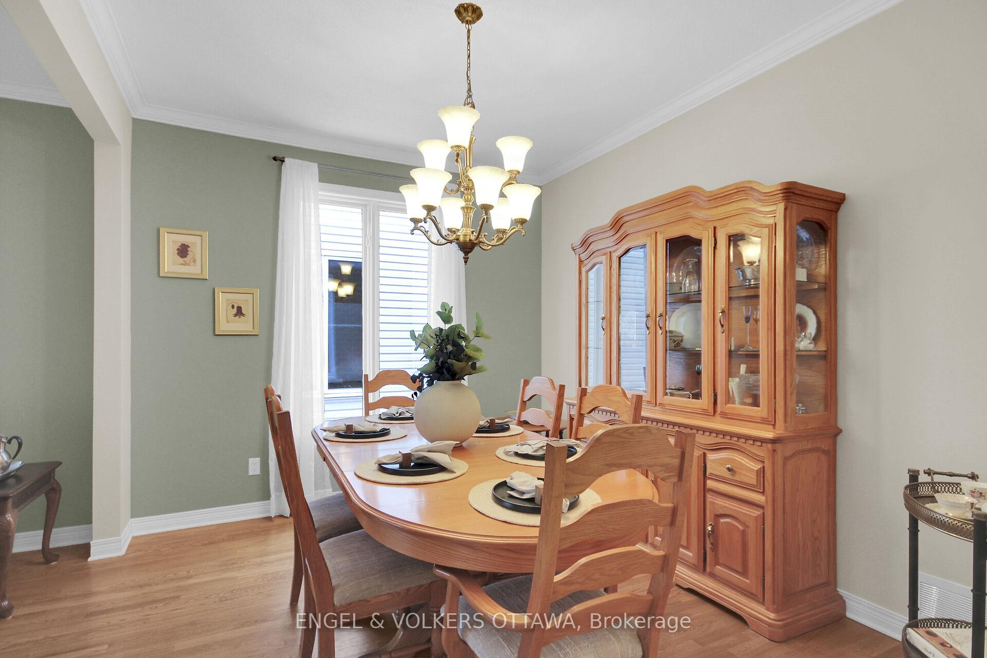 Photo 12 of 1123 Rocky Harbour Crescent, Ottawa, Riverside South/Gloucester Glen — HOMEH