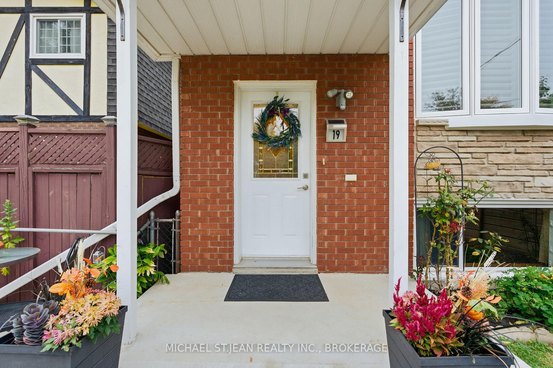 Photo 8 of 19 Victoria Terrace, Grimsby, Grimsby Beach — HOMEH