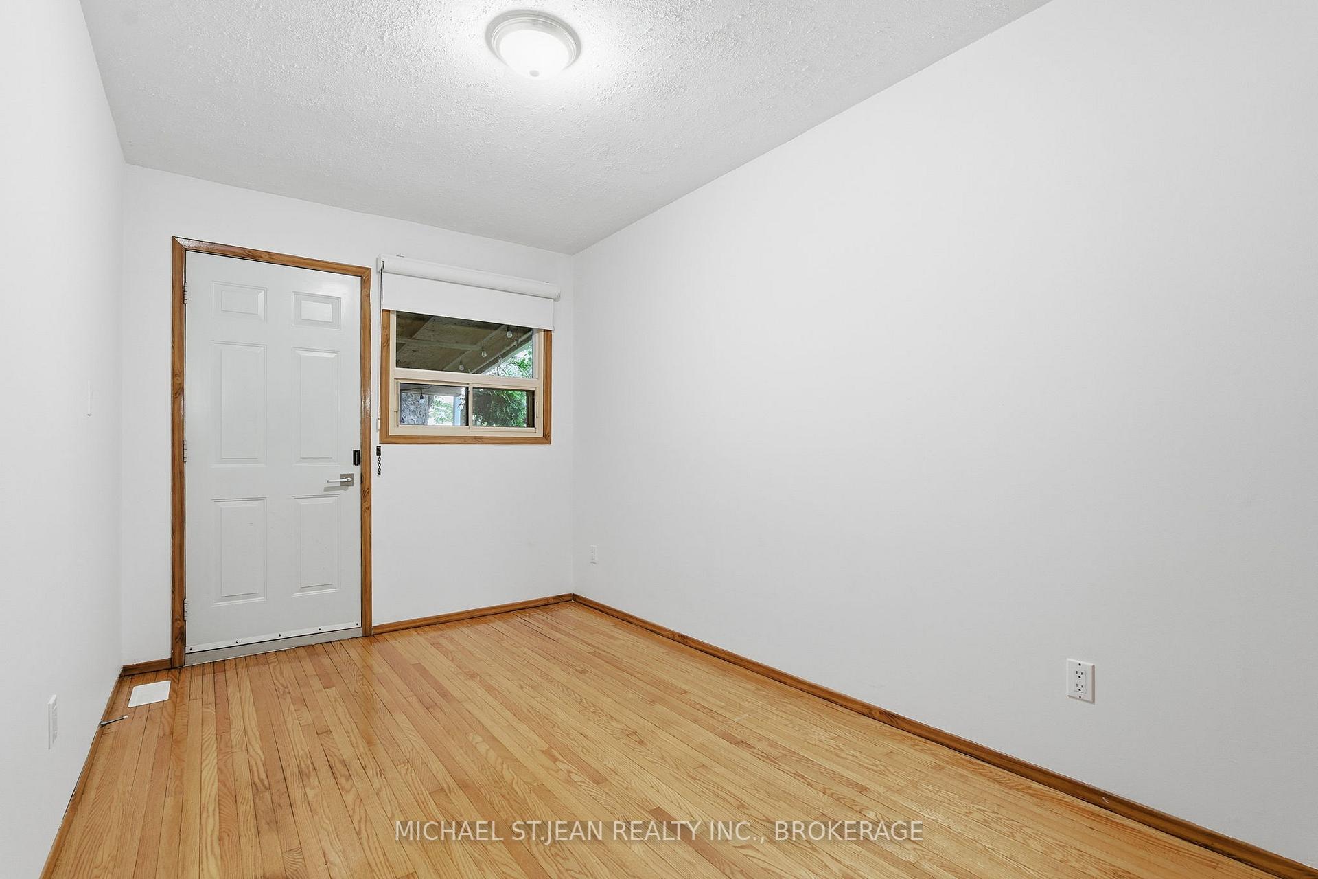 Photo 24 of 19 Victoria Terrace, Grimsby, Grimsby Beach — HOMEH