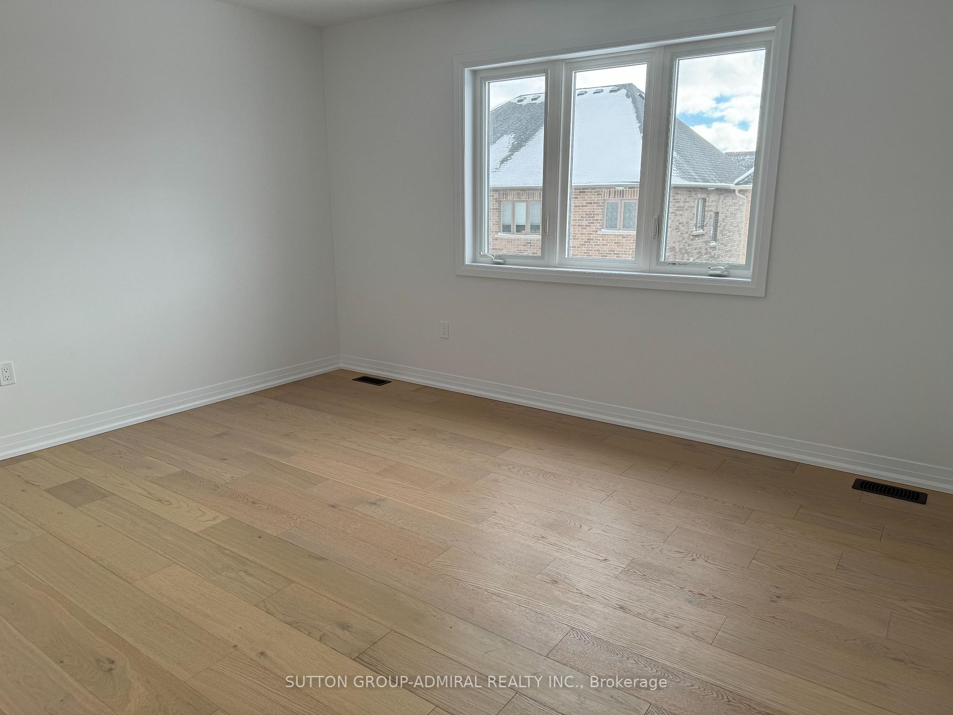 Photo 9 of 92 Sagewood Avenue, Barrie, Painswick South — HOMEH