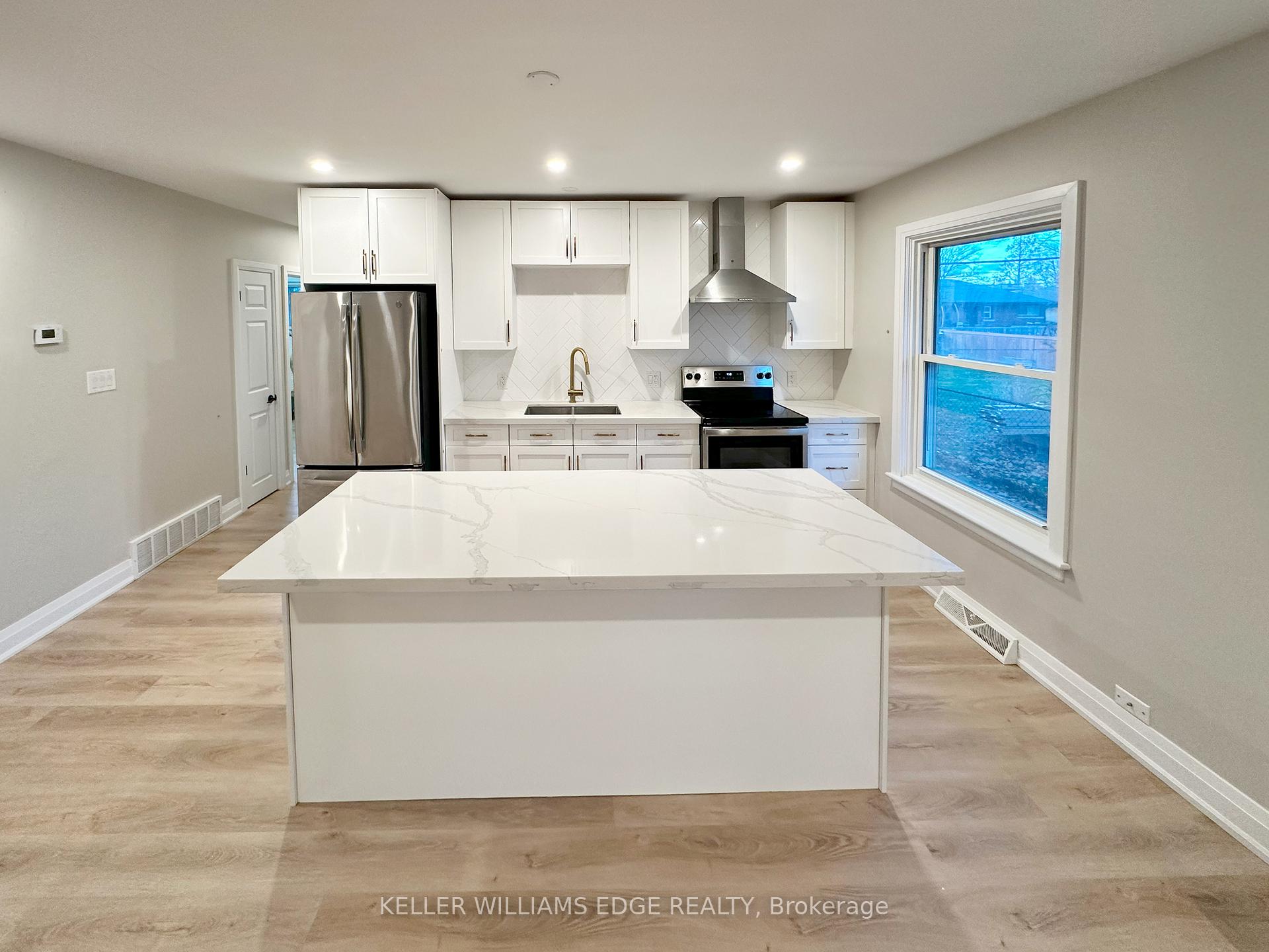 Photo 7 of Unit Upper, 10 Sherwood Rise, Hamilton, Sherwood — HOMEH