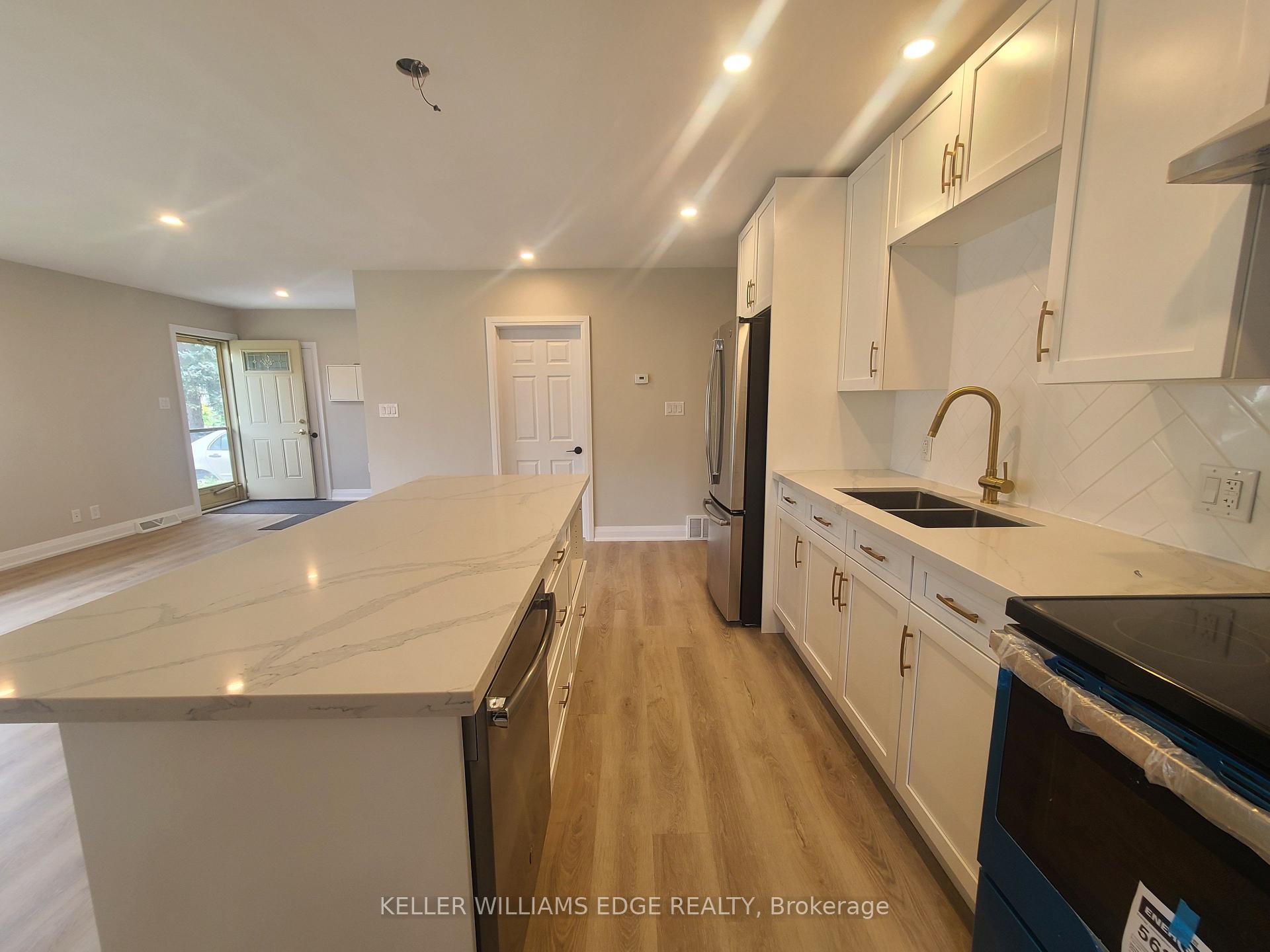 Photo 10 of Unit Upper, 10 Sherwood Rise, Hamilton, Sherwood — HOMEH