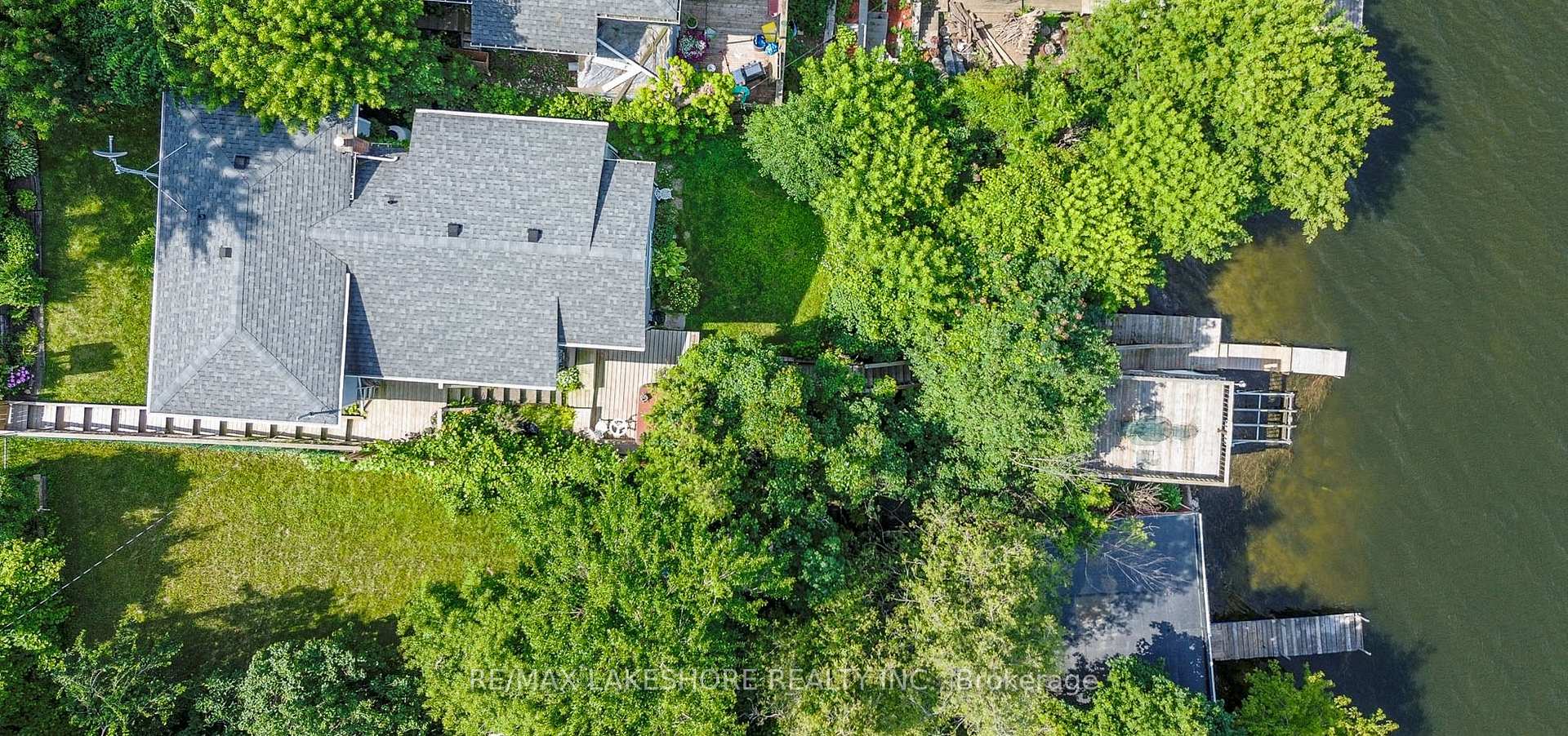 Front of 5454 Lakeshore Drive