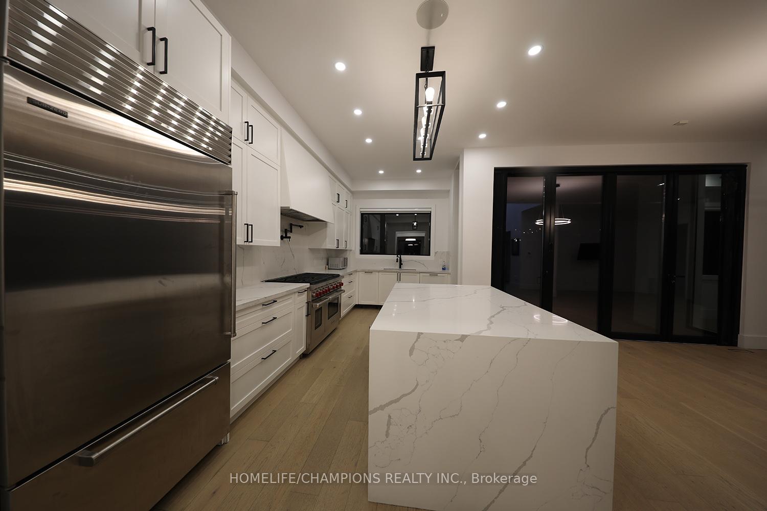 Photo 4 of 1964 Spruce Hill Road, Pickering, Dunbarton — HOMEH