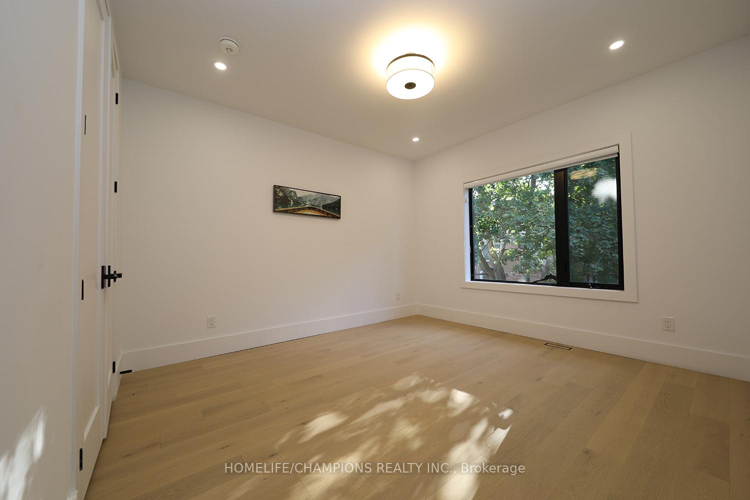Photo 11 of 1964 Spruce Hill Road, Pickering, Dunbarton — HOMEH