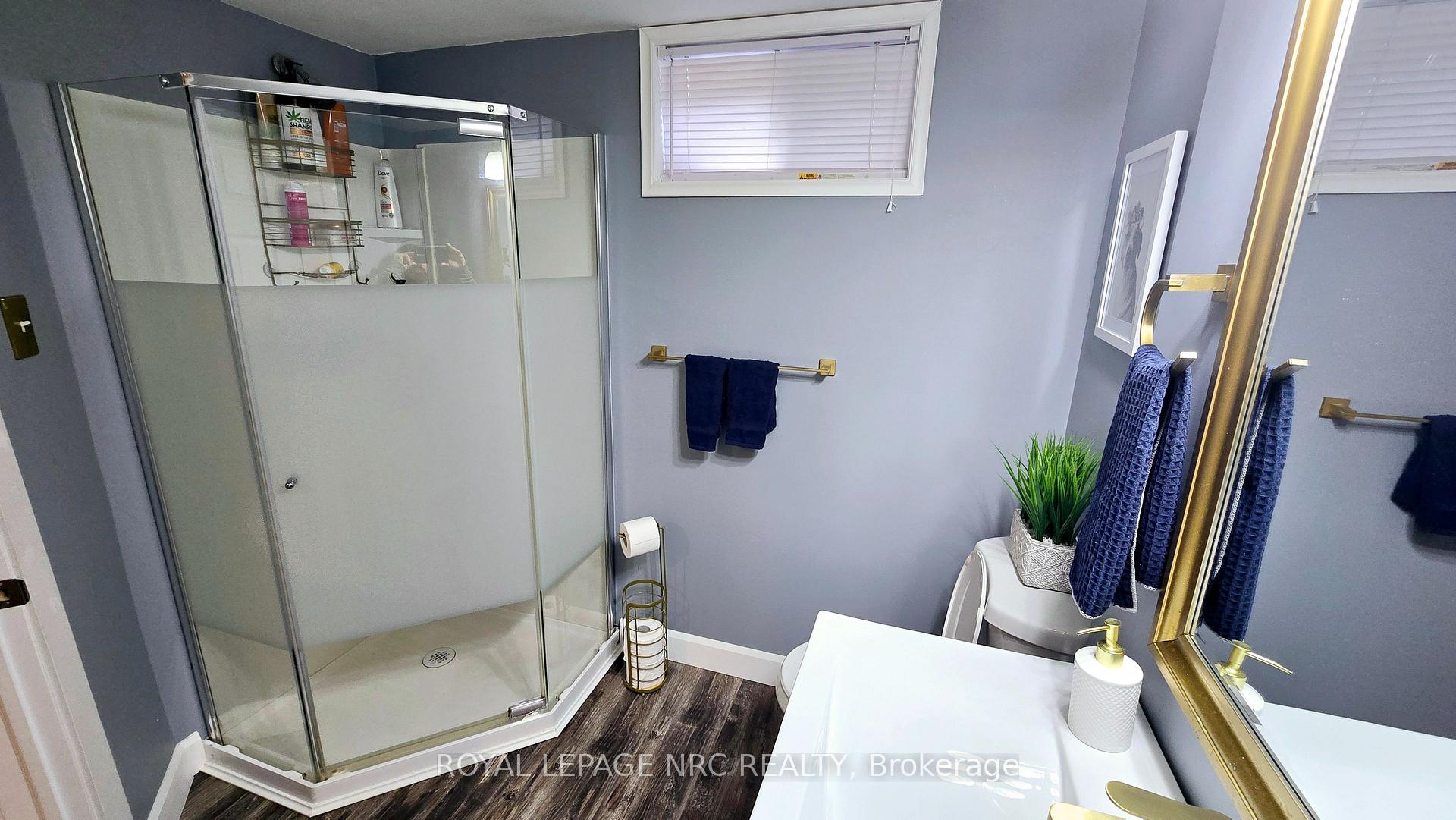 Photo 64 of 33 St. Hilda's Court, St. Catharines, Haig — HOMEH