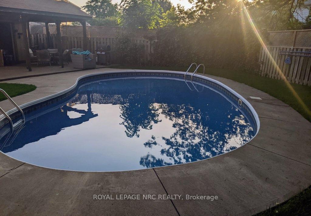 Photo 67 of 33 St. Hilda's Court, St. Catharines, Haig — HOMEH