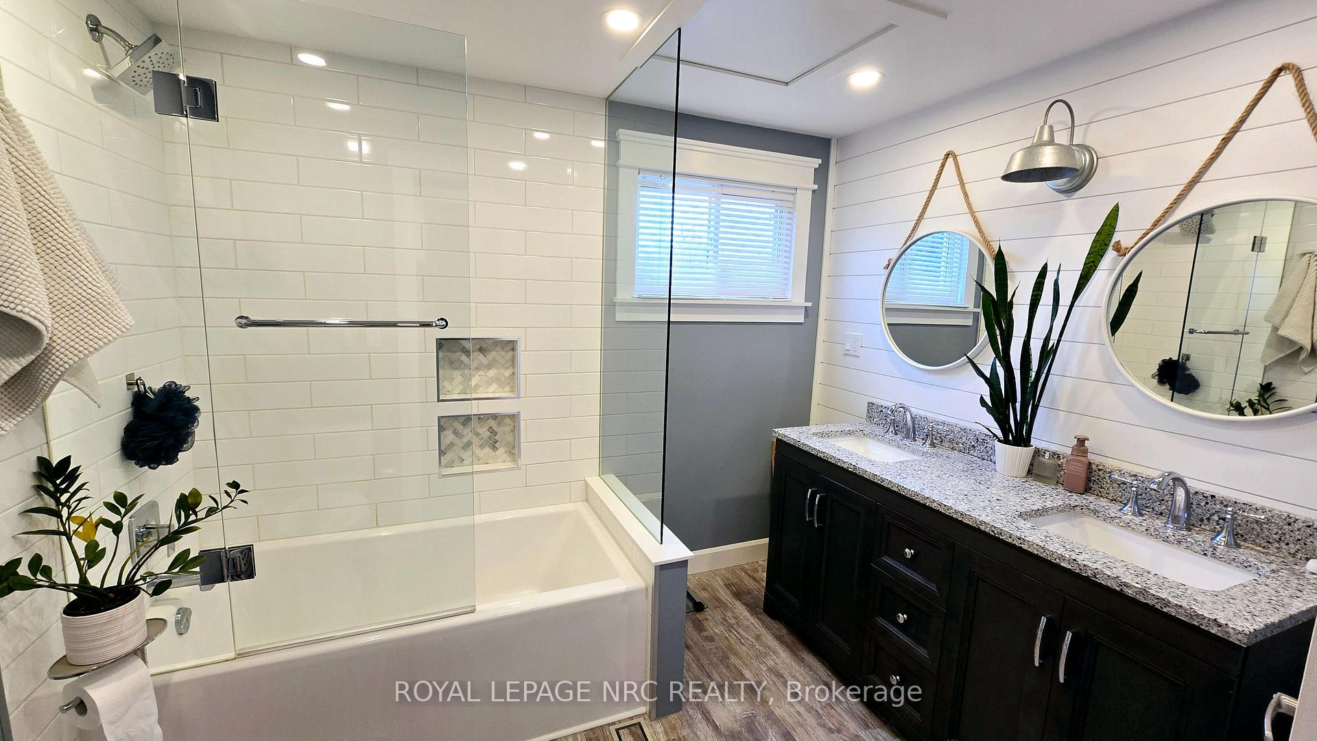 Photo 35 of 33 St. Hilda's Court, St. Catharines, Haig — HOMEH