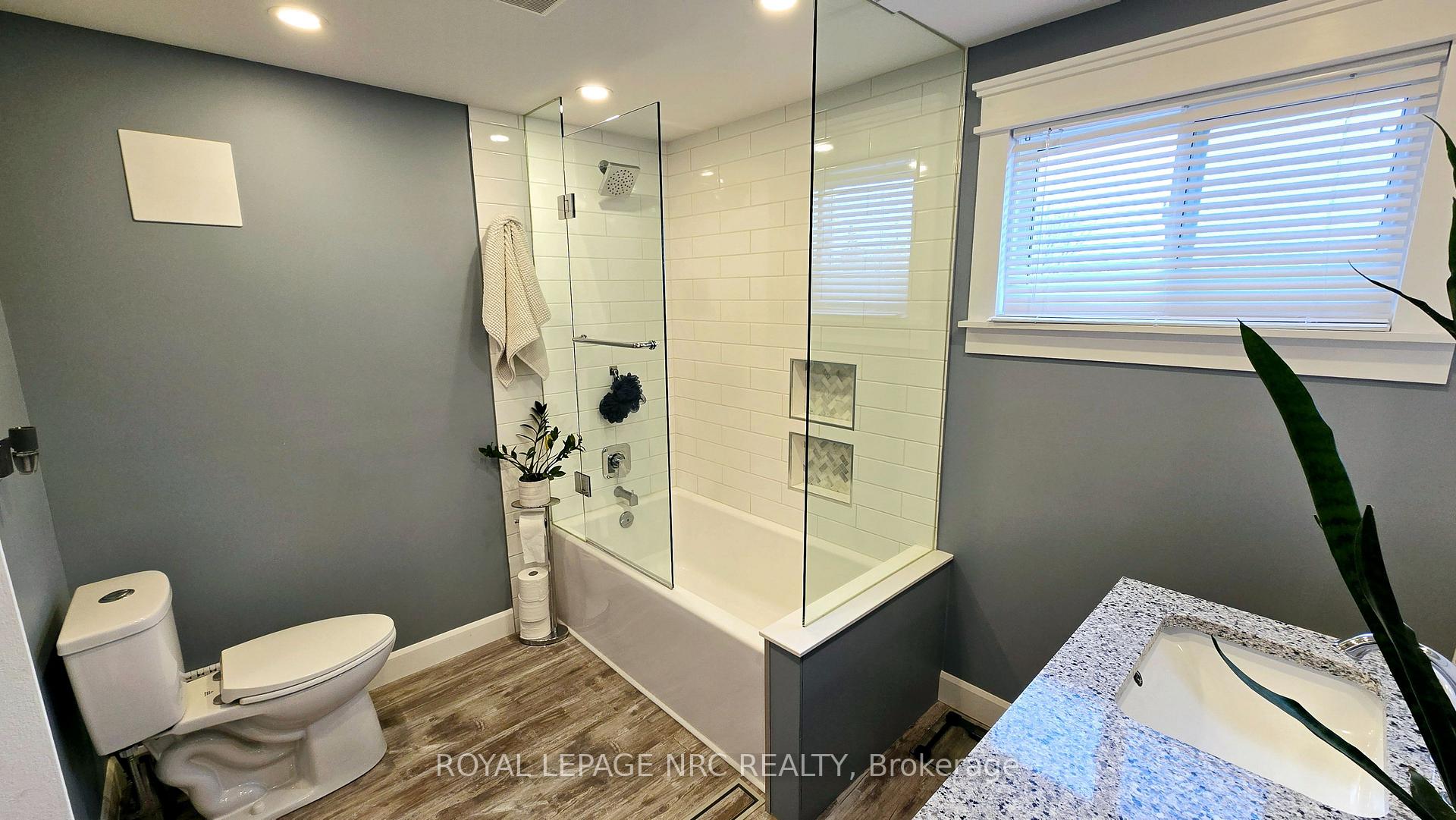 Photo 36 of 33 St. Hilda's Court, St. Catharines, Haig — HOMEH