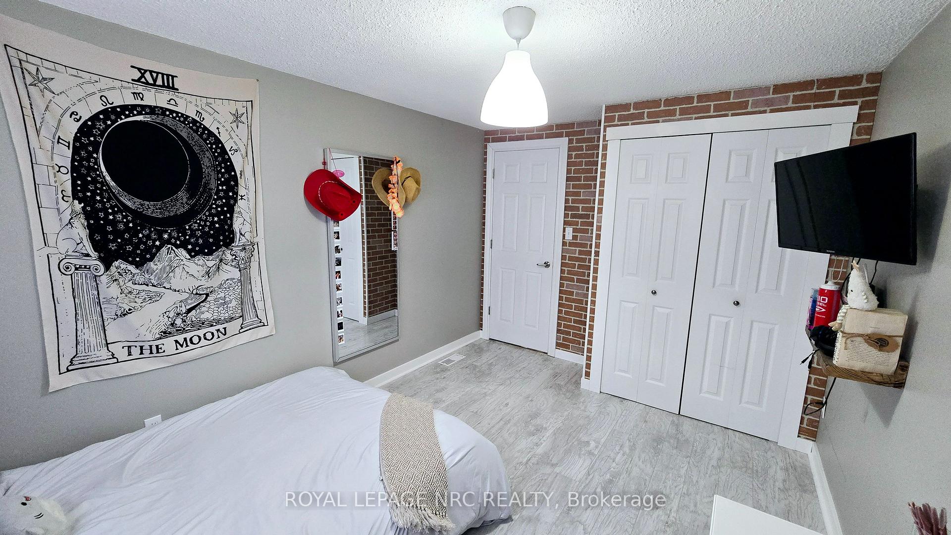 Photo 43 of 33 St. Hilda's Court, St. Catharines, Haig — HOMEH
