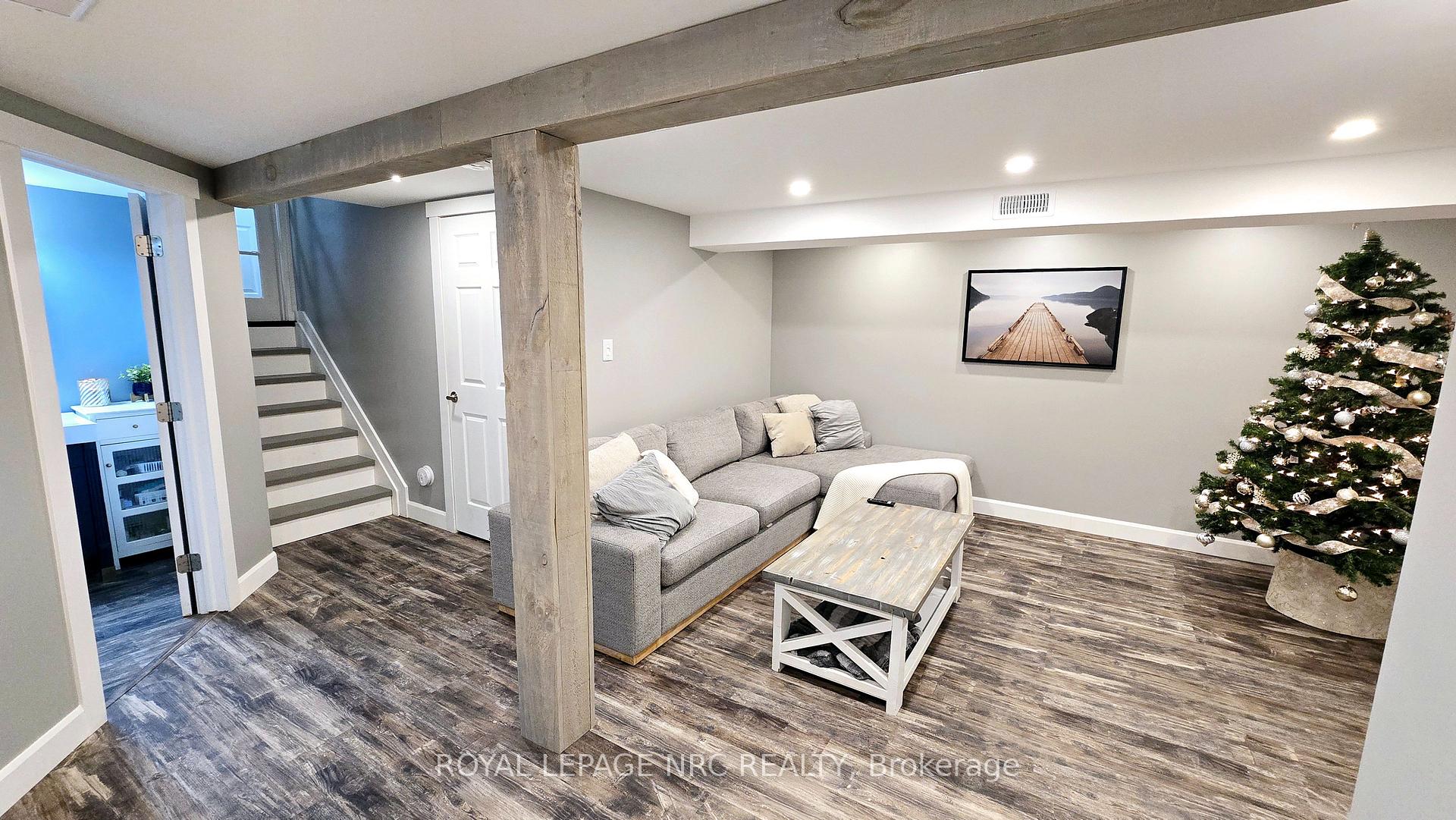 Photo 45 of 33 St. Hilda's Court, St. Catharines, Haig — HOMEH