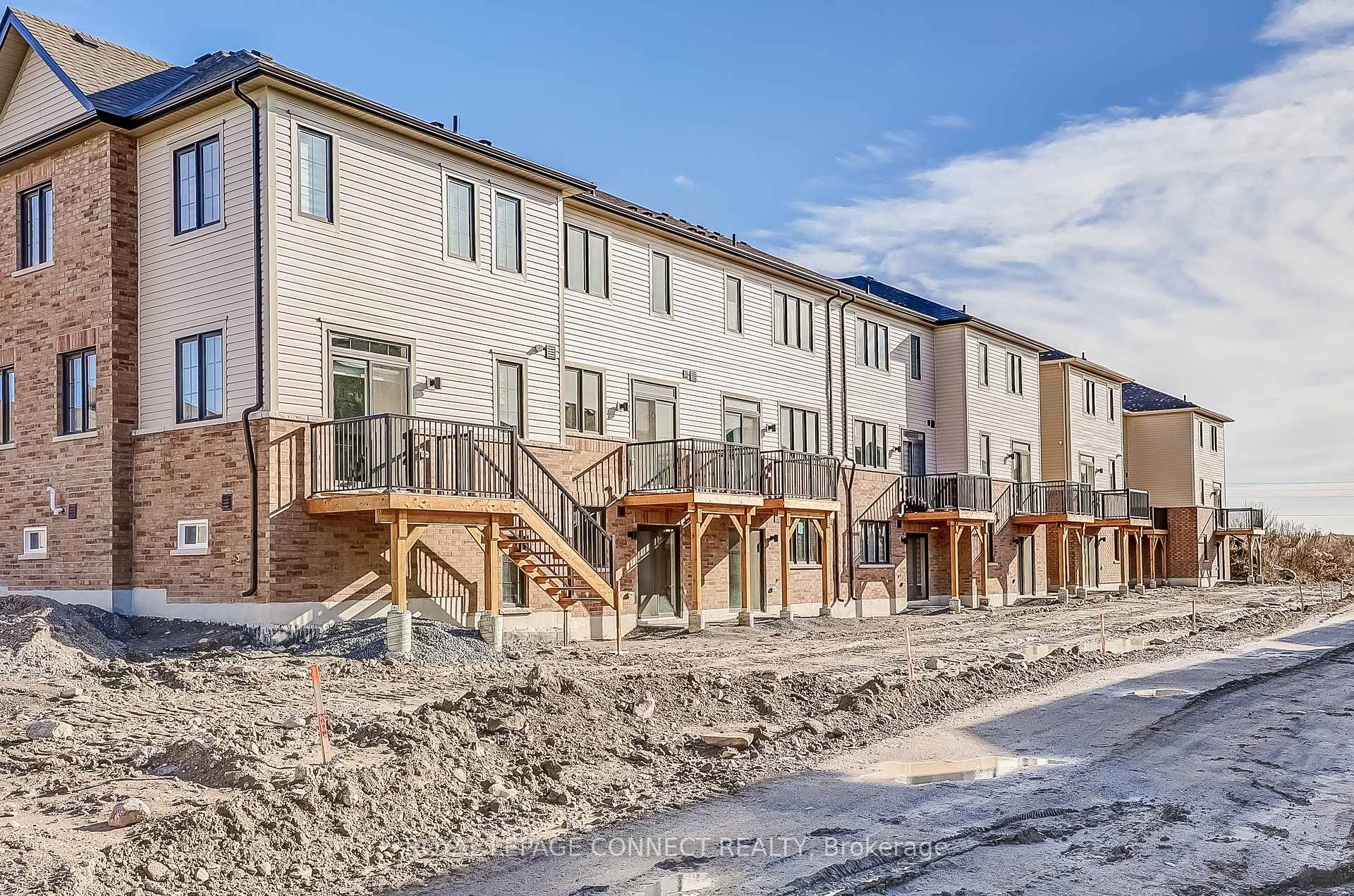 Photo 40 of 2088 Cayenne Street, Oshawa, Kedron — HOMEH
