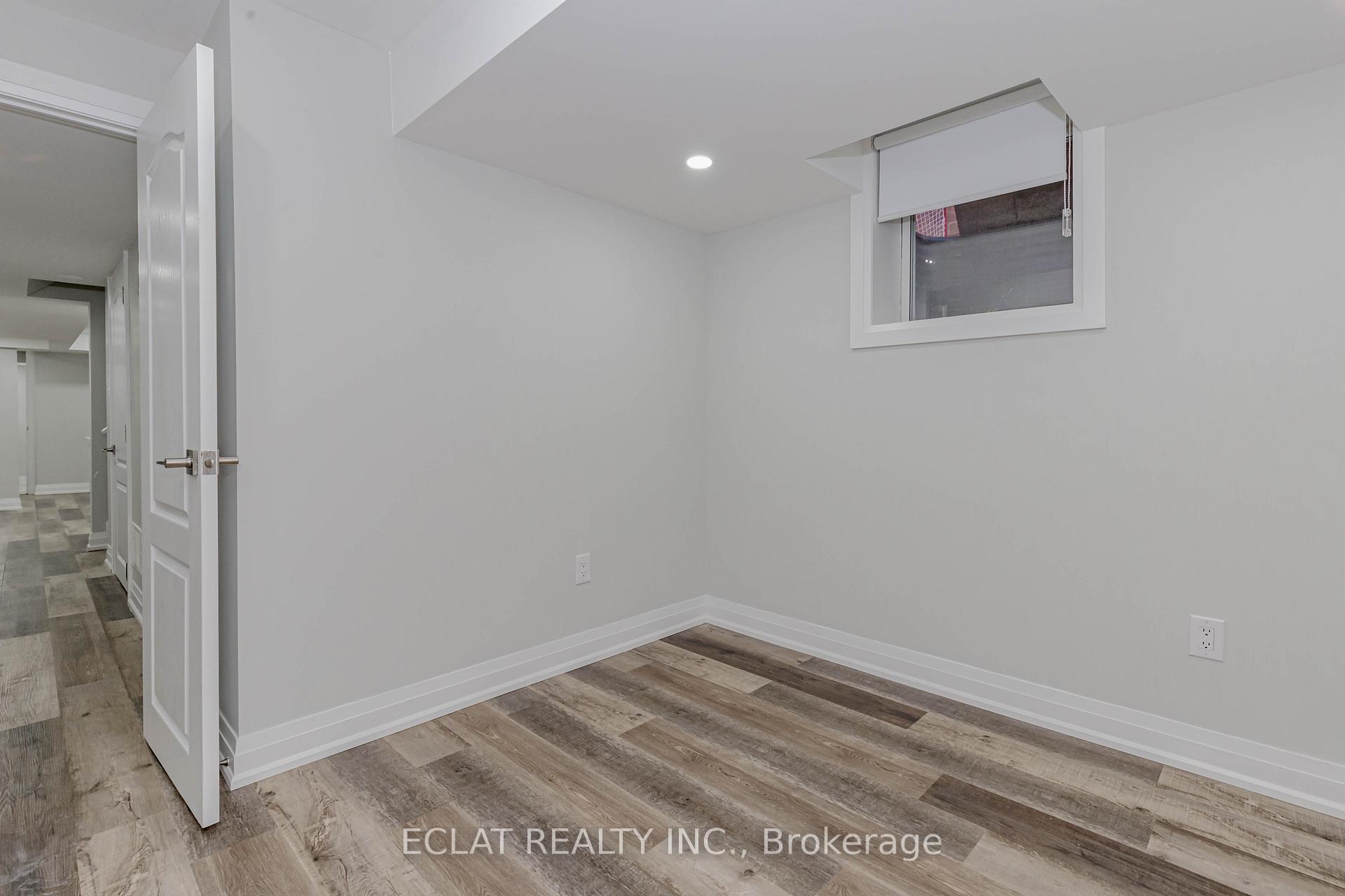 Photo 8 of 50 Exhibition(Lower Level) Crescent, Kitchener, Pioneer Park — HOMEH