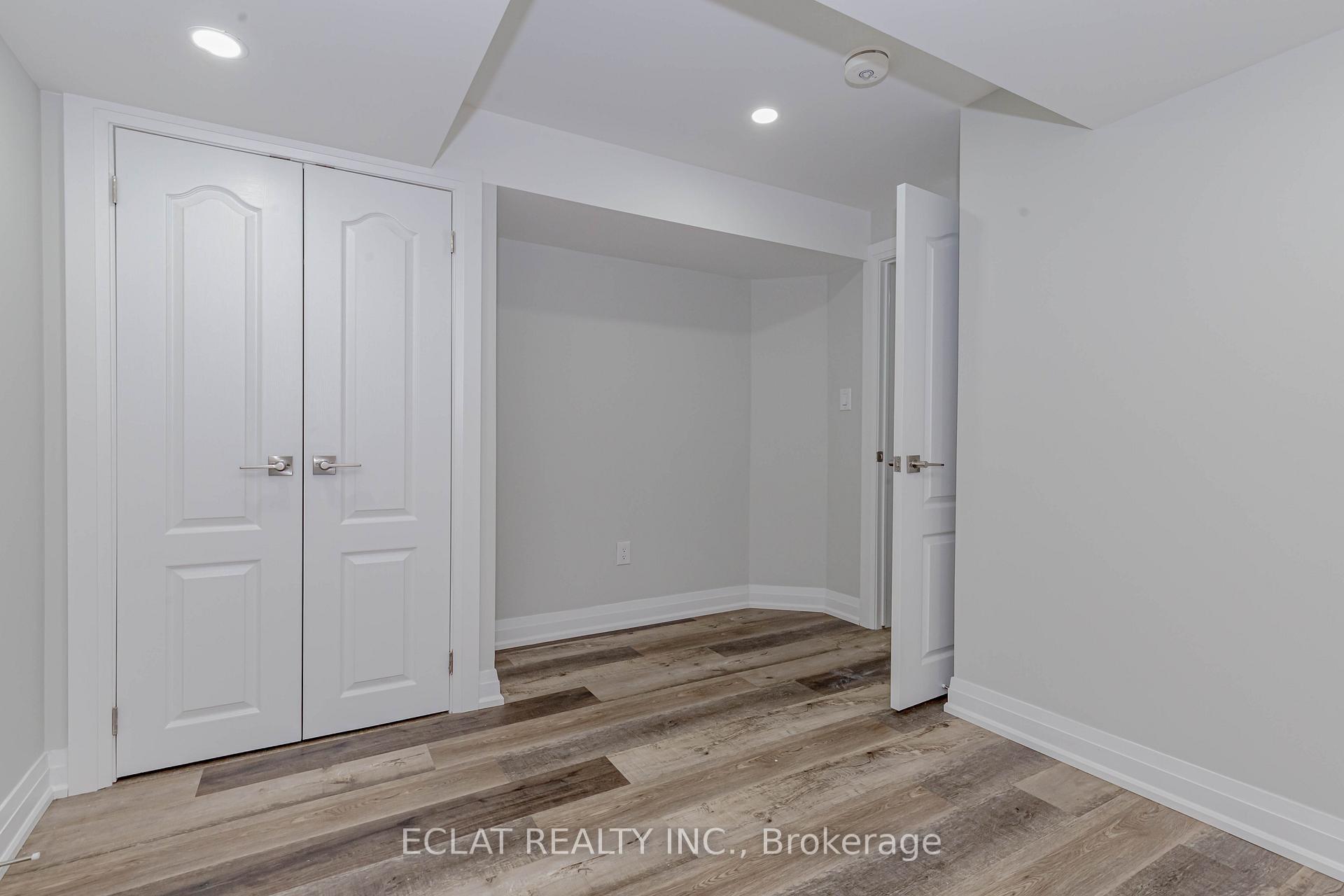 Photo 9 of 50 Exhibition(Lower Level) Crescent, Kitchener, Pioneer Park — HOMEH