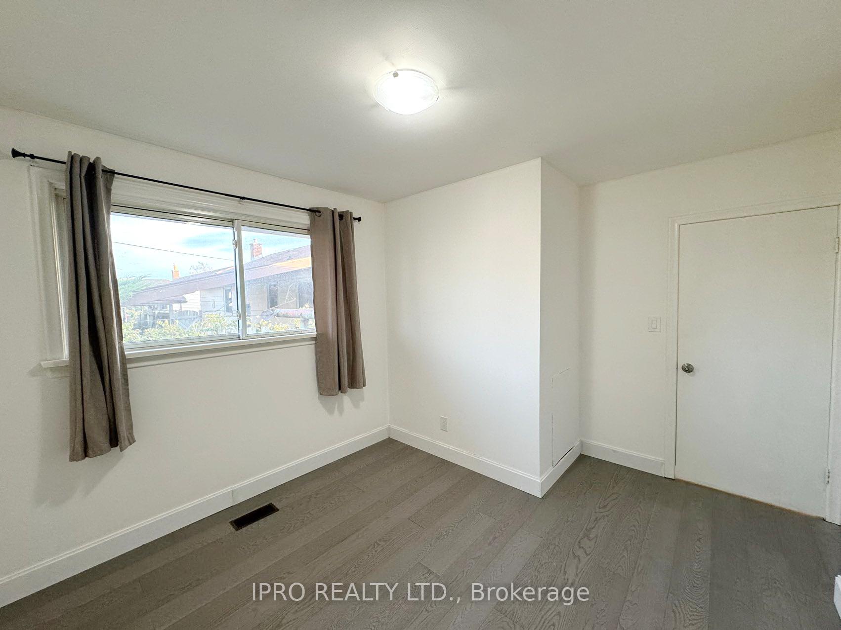 Photo 12 of 15 Sunnylea Drive, St. Catharines, Carlton/Bunting — HOMEH
