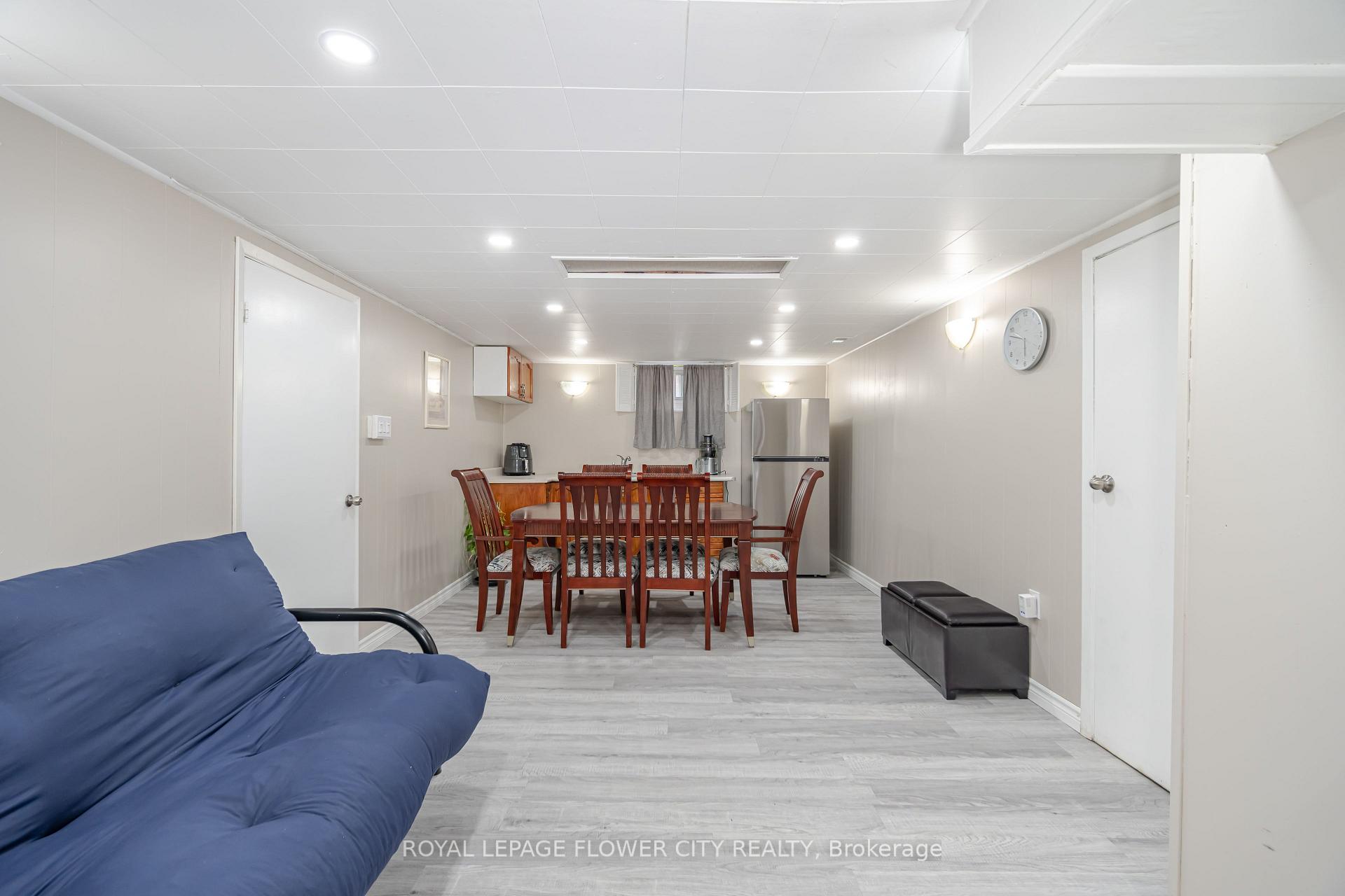 Photo 27 of 50 Beacon Avenue, Hamilton, Huntington — HOMEH
