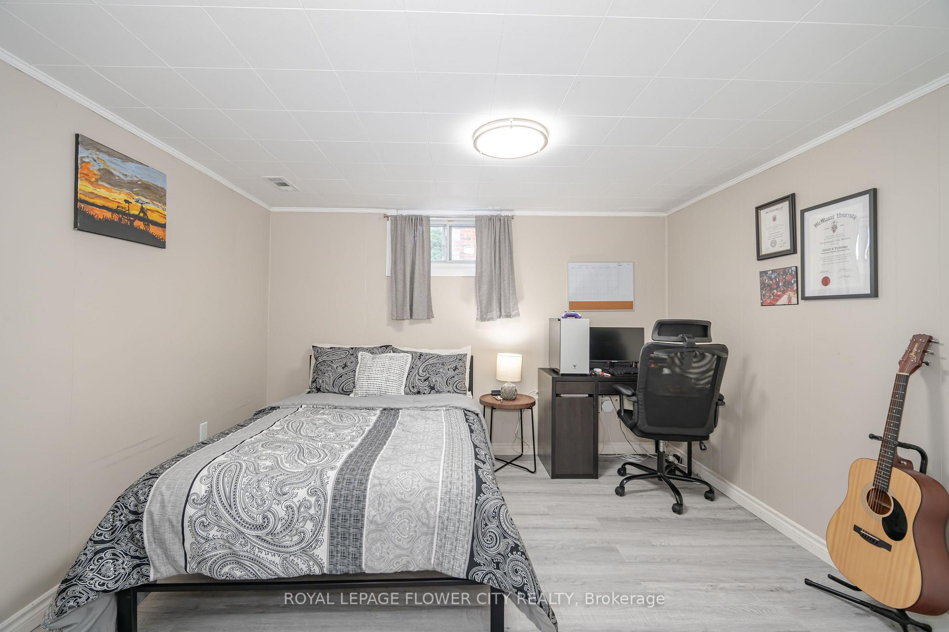 Photo 29 of 50 Beacon Avenue, Hamilton, Huntington — HOMEH