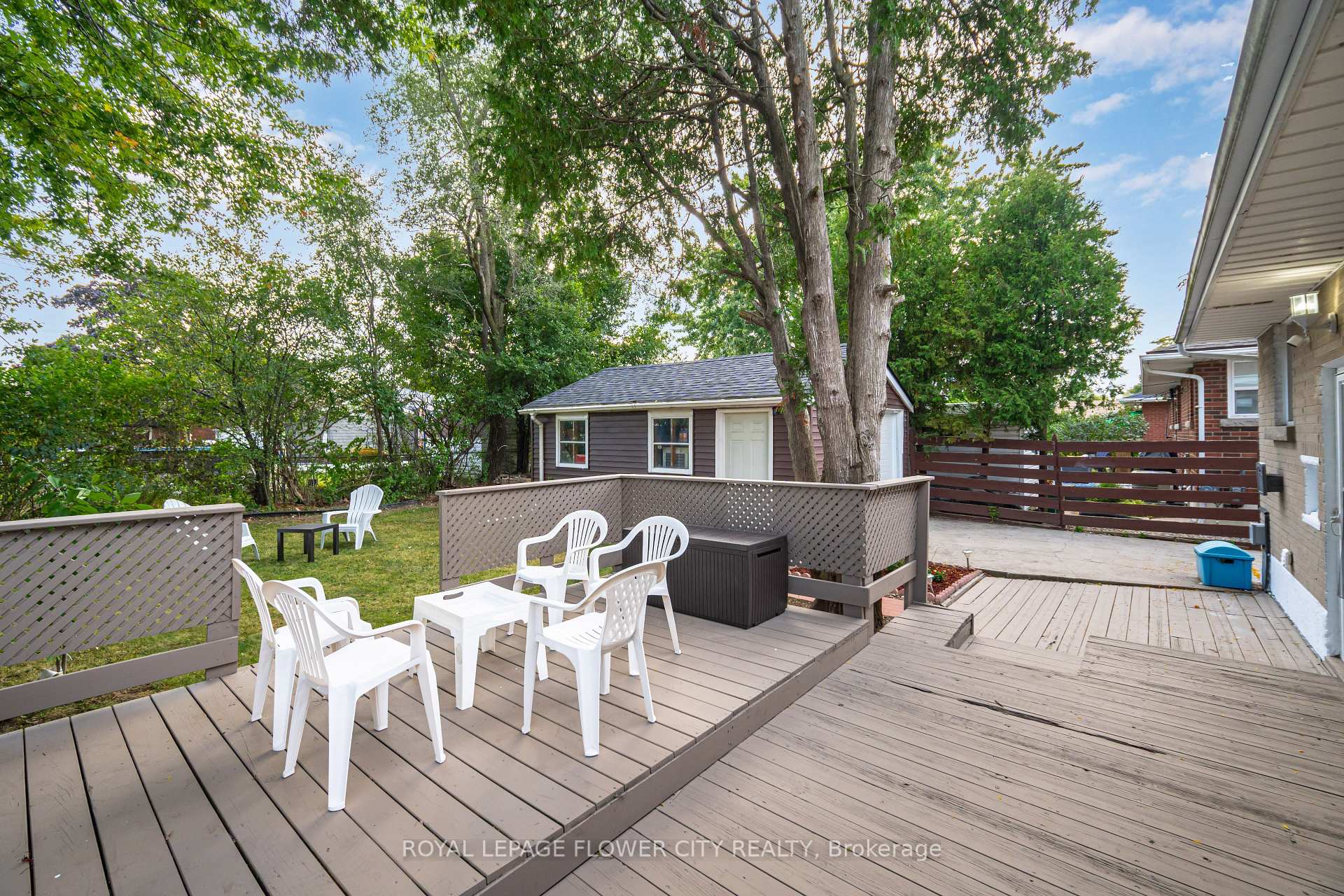 Photo 38 of 50 Beacon Avenue, Hamilton, Huntington — HOMEH