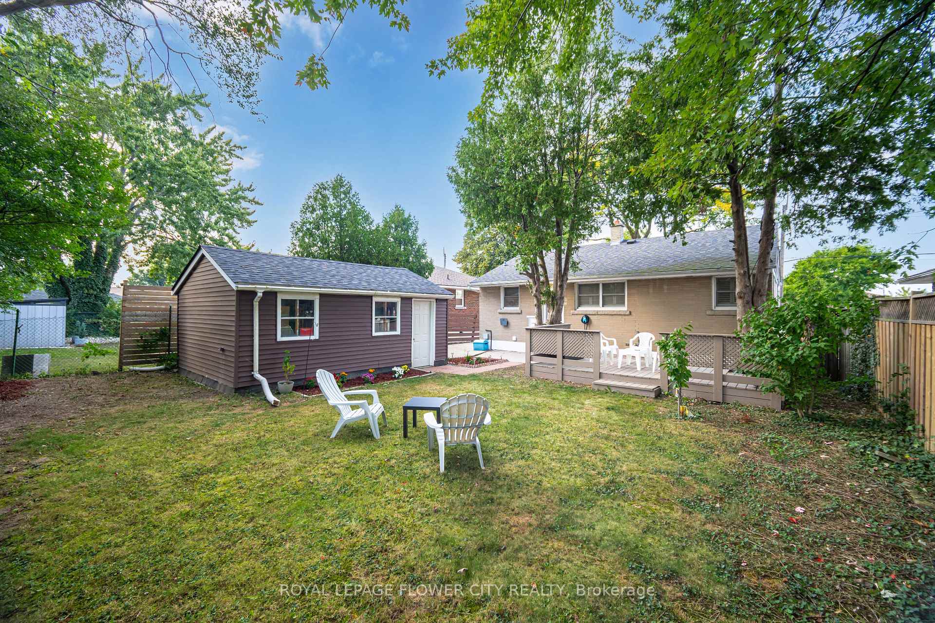 Photo 39 of 50 Beacon Avenue, Hamilton, Huntington — HOMEH