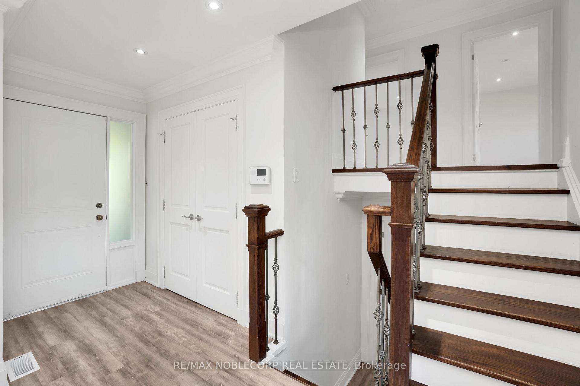 Photo 5 of 130 Dew Street, King, King City — HOMEH