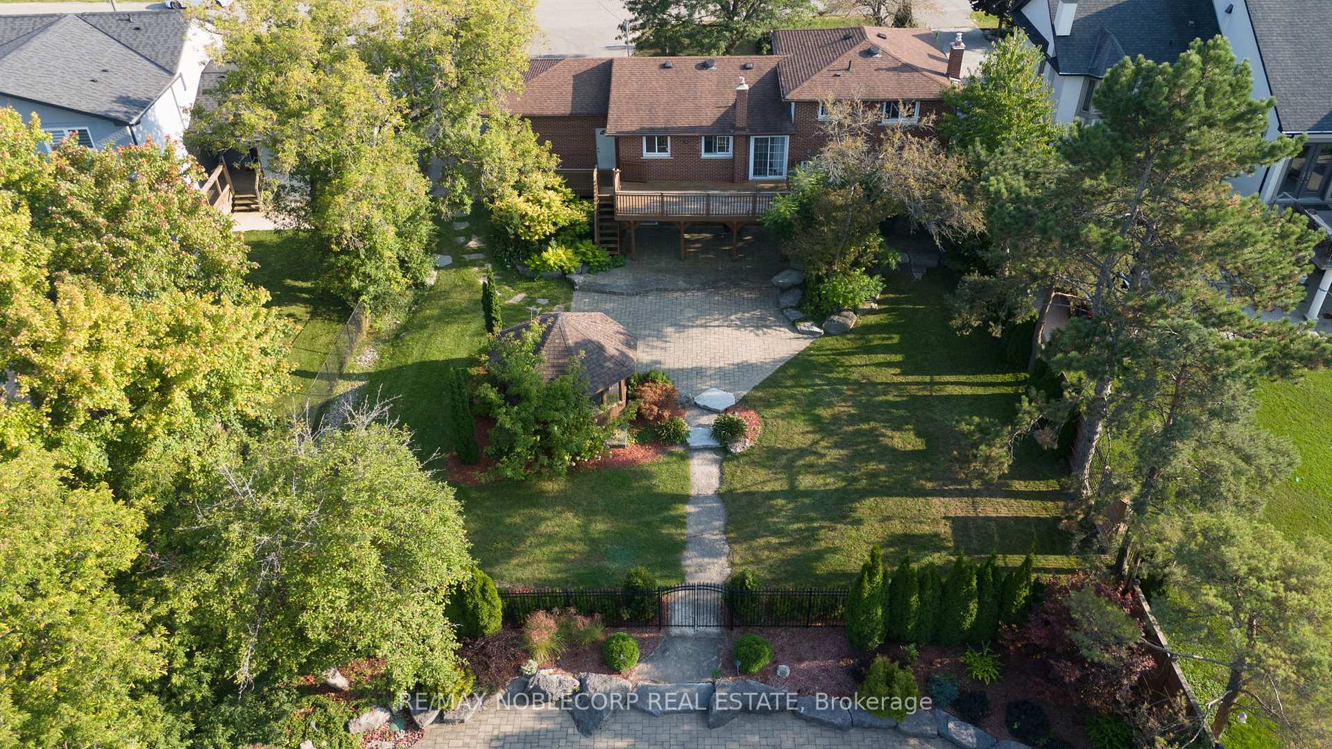 Photo 34 of 130 Dew Street, King, King City — HOMEH