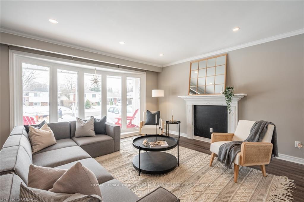 Photo 2 of 3075 Centennial Drive, Burlington, Palmer — HOMEH