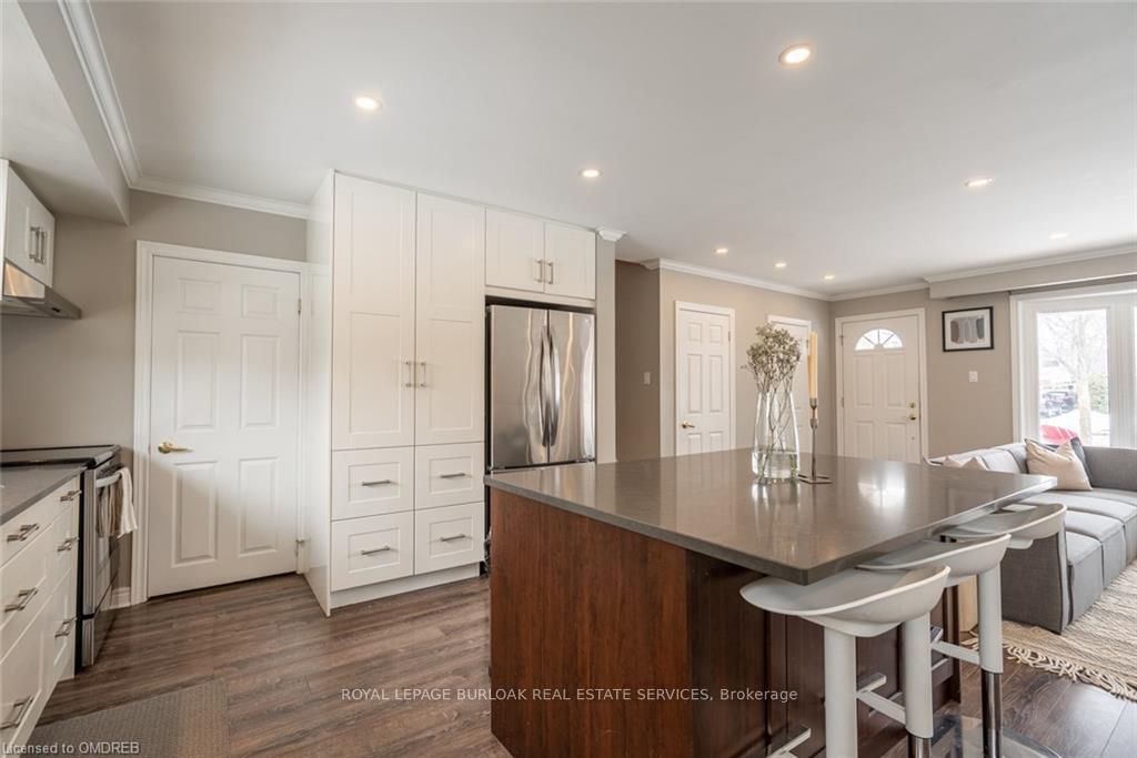 Photo 5 of 3075 Centennial Drive, Burlington, Palmer — HOMEH
