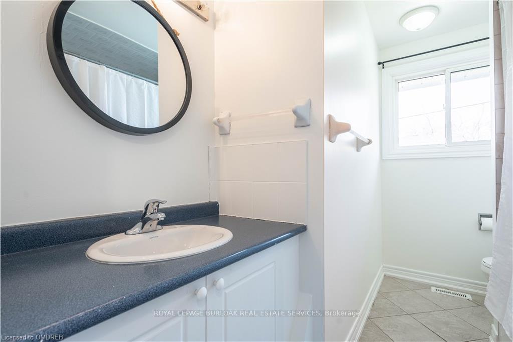 Photo 8 of 3075 Centennial Drive, Burlington, Palmer — HOMEH