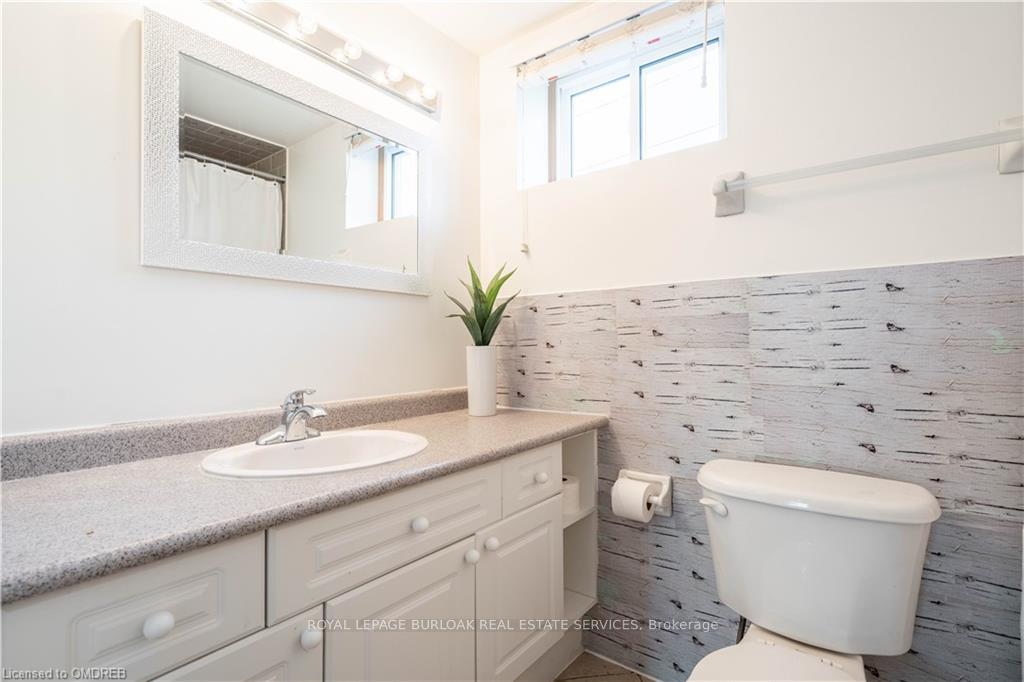 Photo 18 of 3075 Centennial Drive, Burlington, Palmer — HOMEH