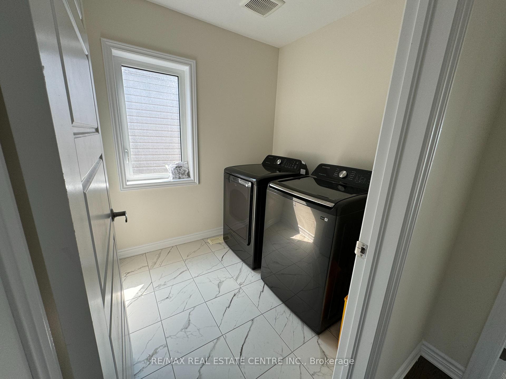 Photo 17 of 89 Blacksmith Drive, Woolwich, Breslau — HOMEH