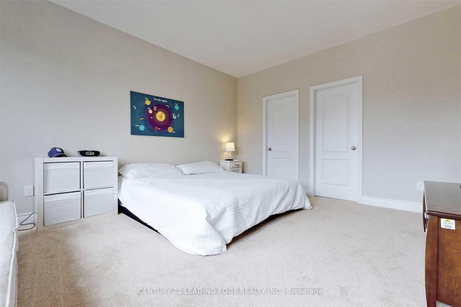 Photo 22 of 71 Ken Sinclair Crescent, Aurora, Aurora Estates — HOMEH