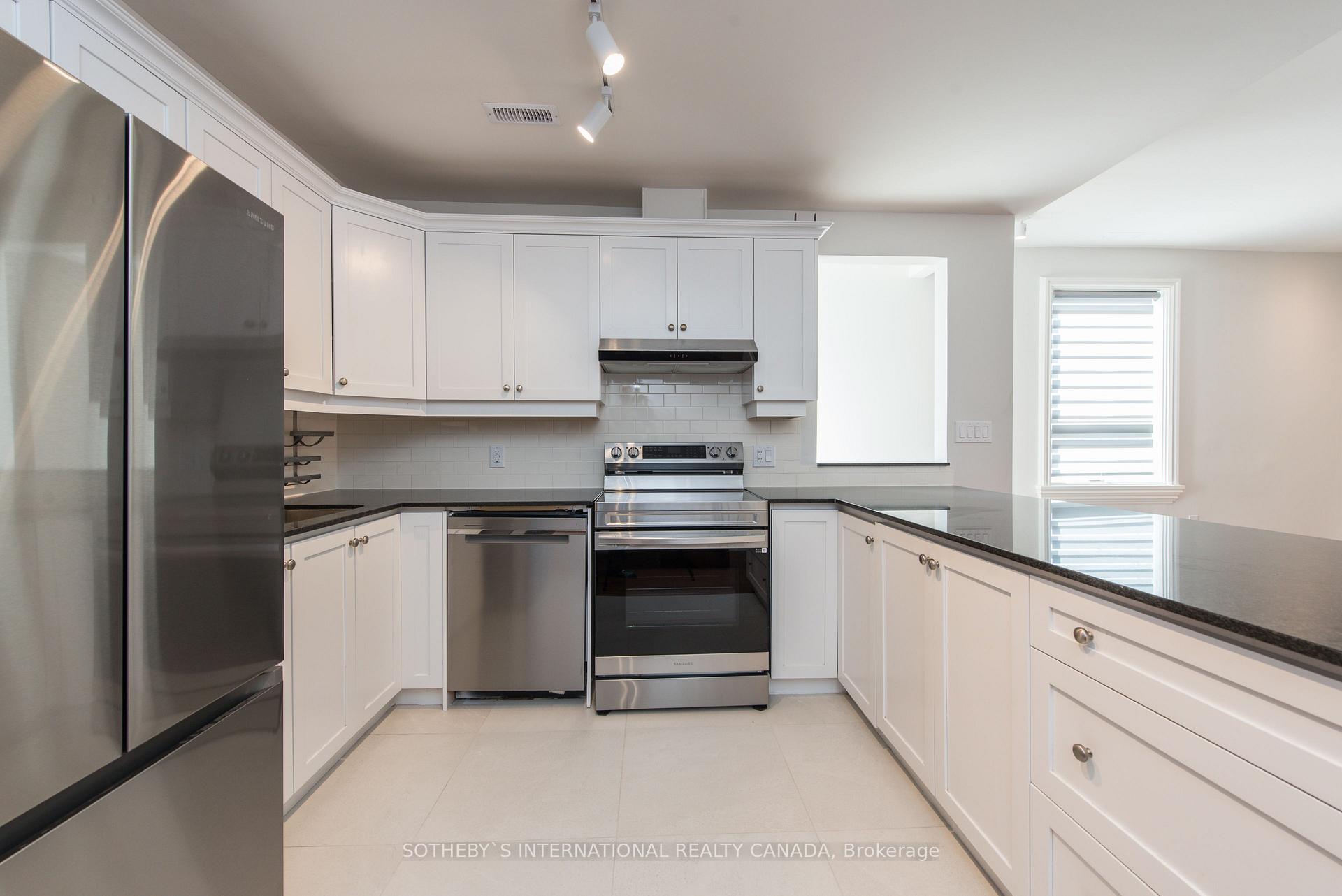 Photo 31 of 2592 Yonge Street, Toronto, Lawrence Park South — HOMEH