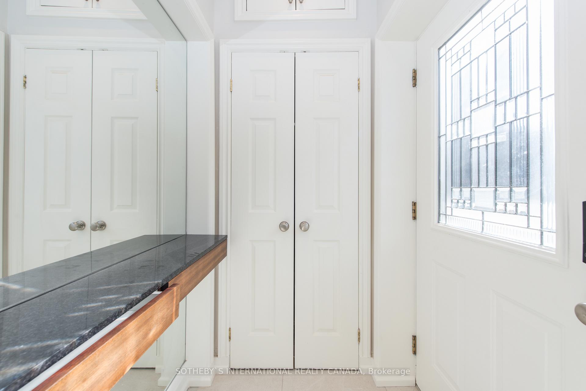 Photo 3 of 2592 Yonge Street, Toronto, Lawrence Park South — HOMEH
