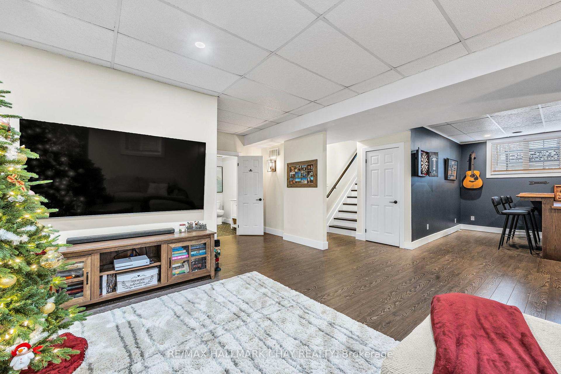 Photo 14 of 47 Monique Crescent, Barrie, East Bayfield — HOMEH