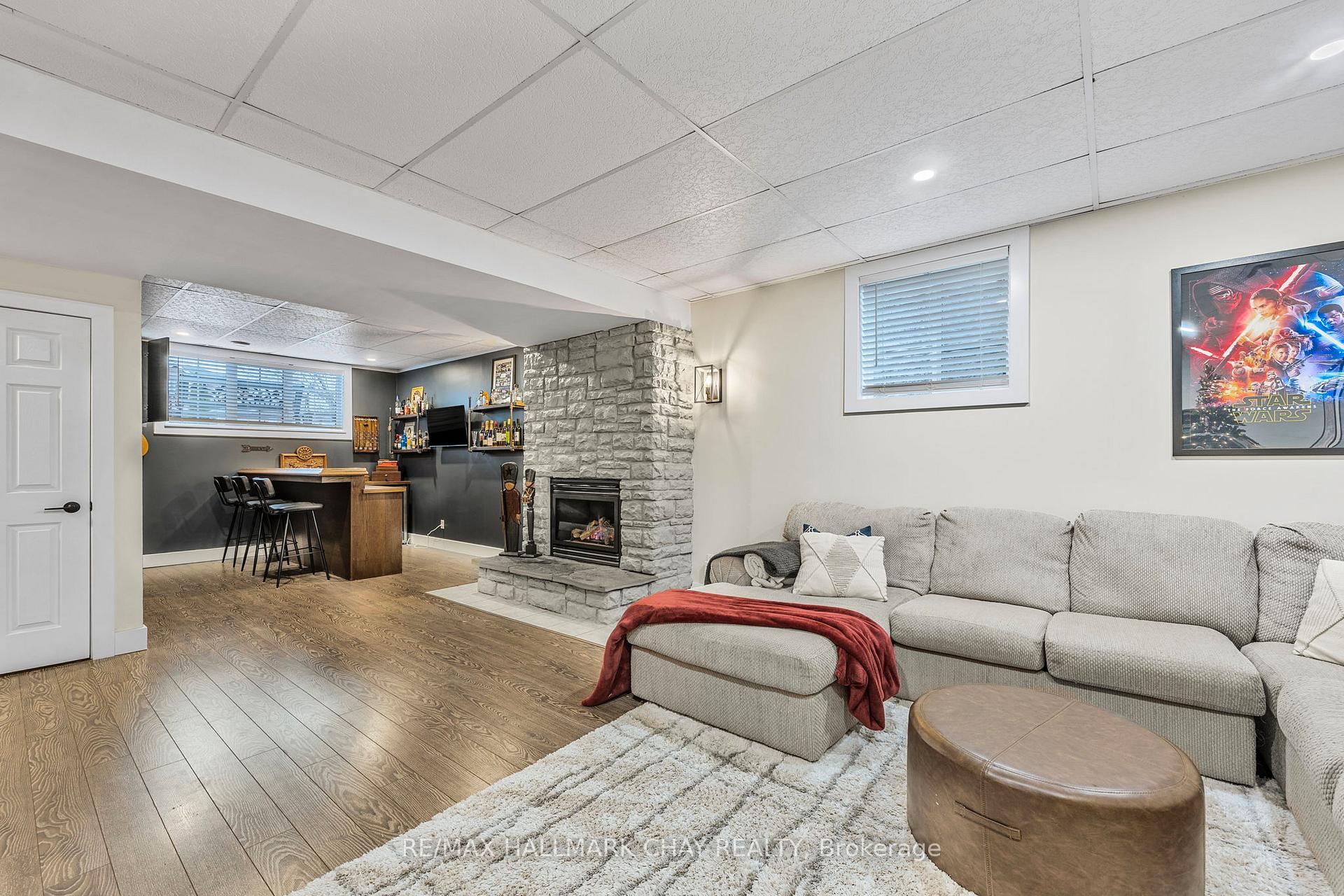 Photo 15 of 47 Monique Crescent, Barrie, East Bayfield — HOMEH