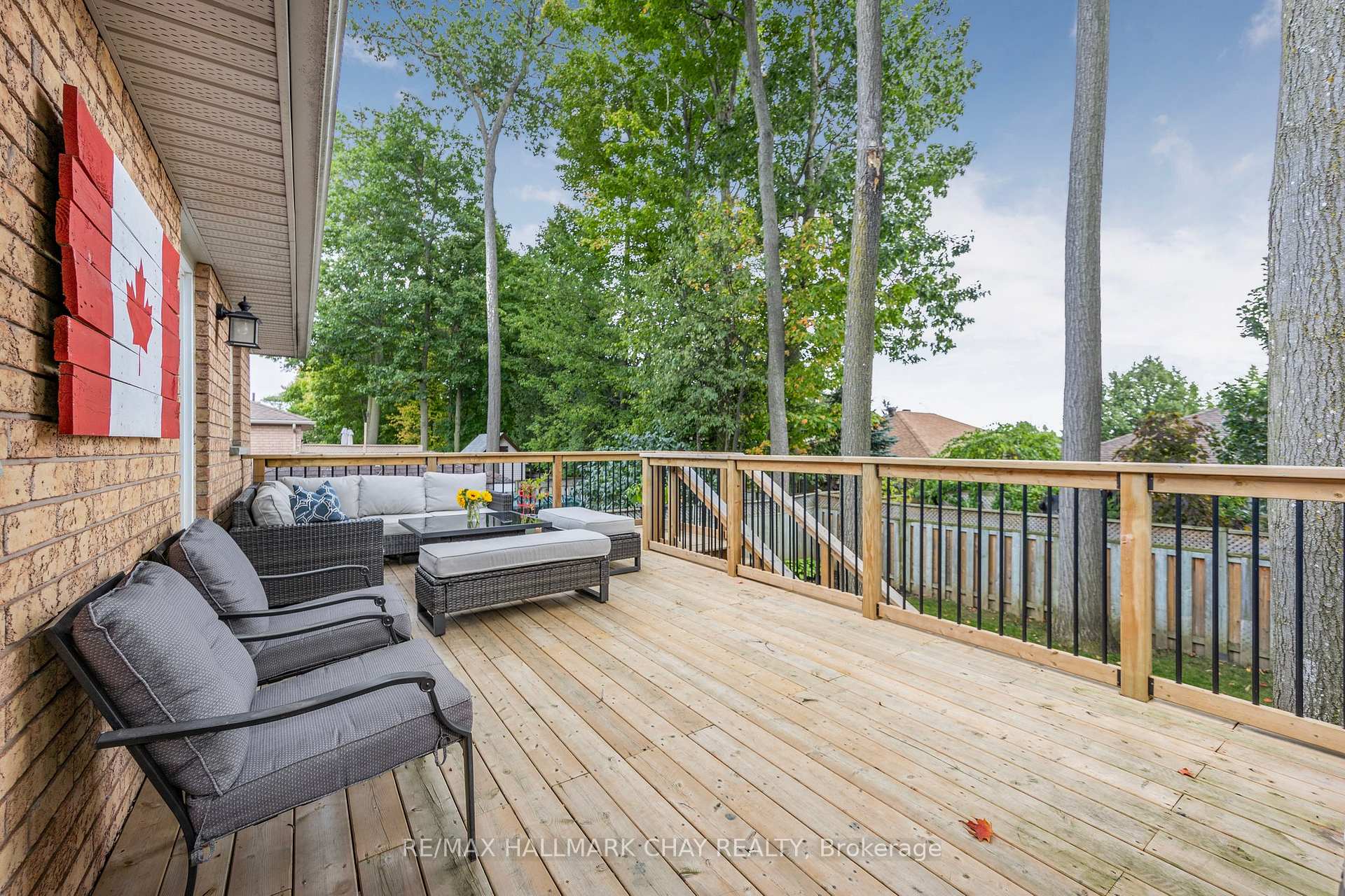 Photo 23 of 47 Monique Crescent, Barrie, East Bayfield — HOMEH