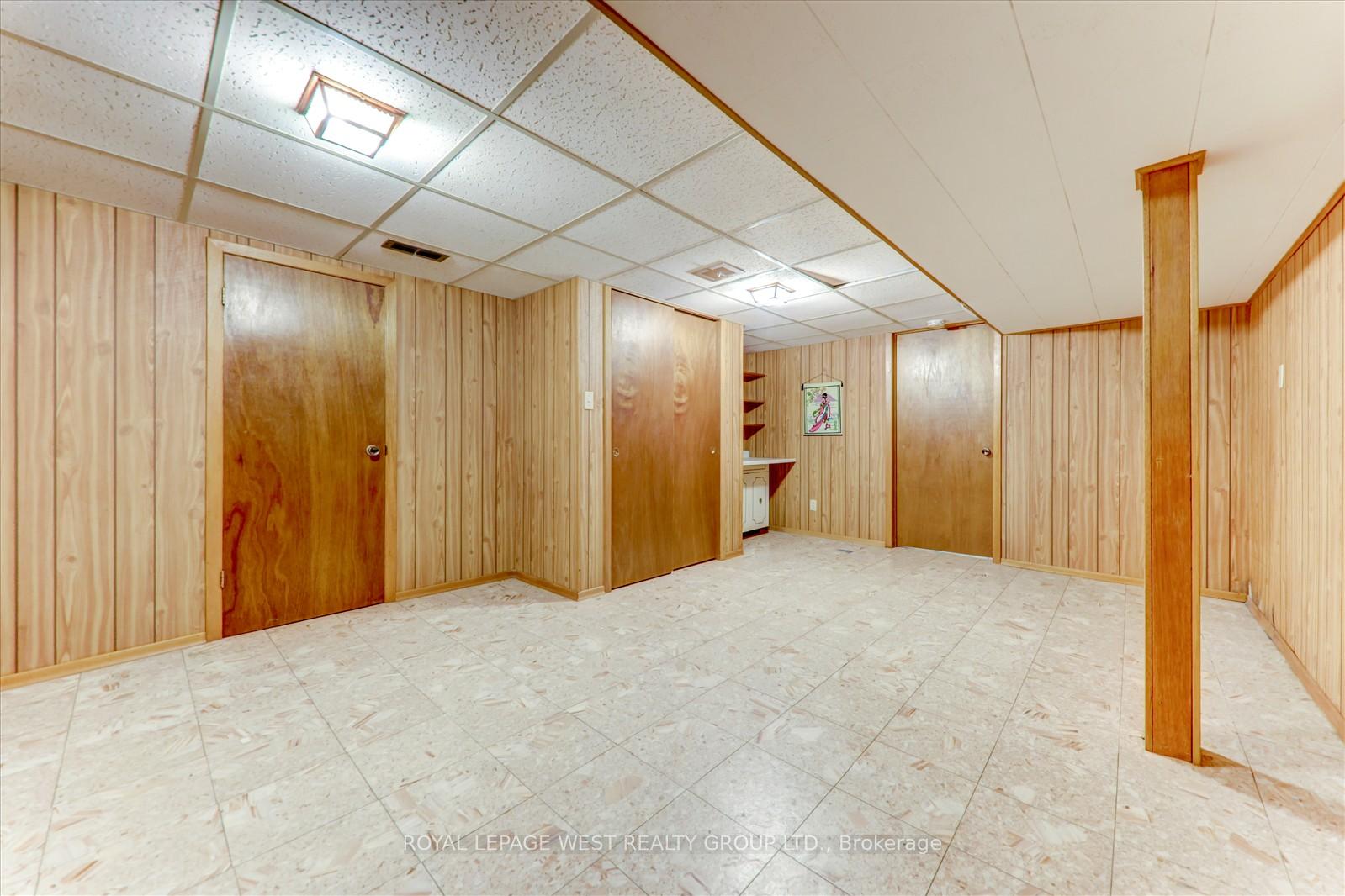Photo 24 of 41 Squires Avenue, Toronto, O'Connor-Parkview — HOMEH