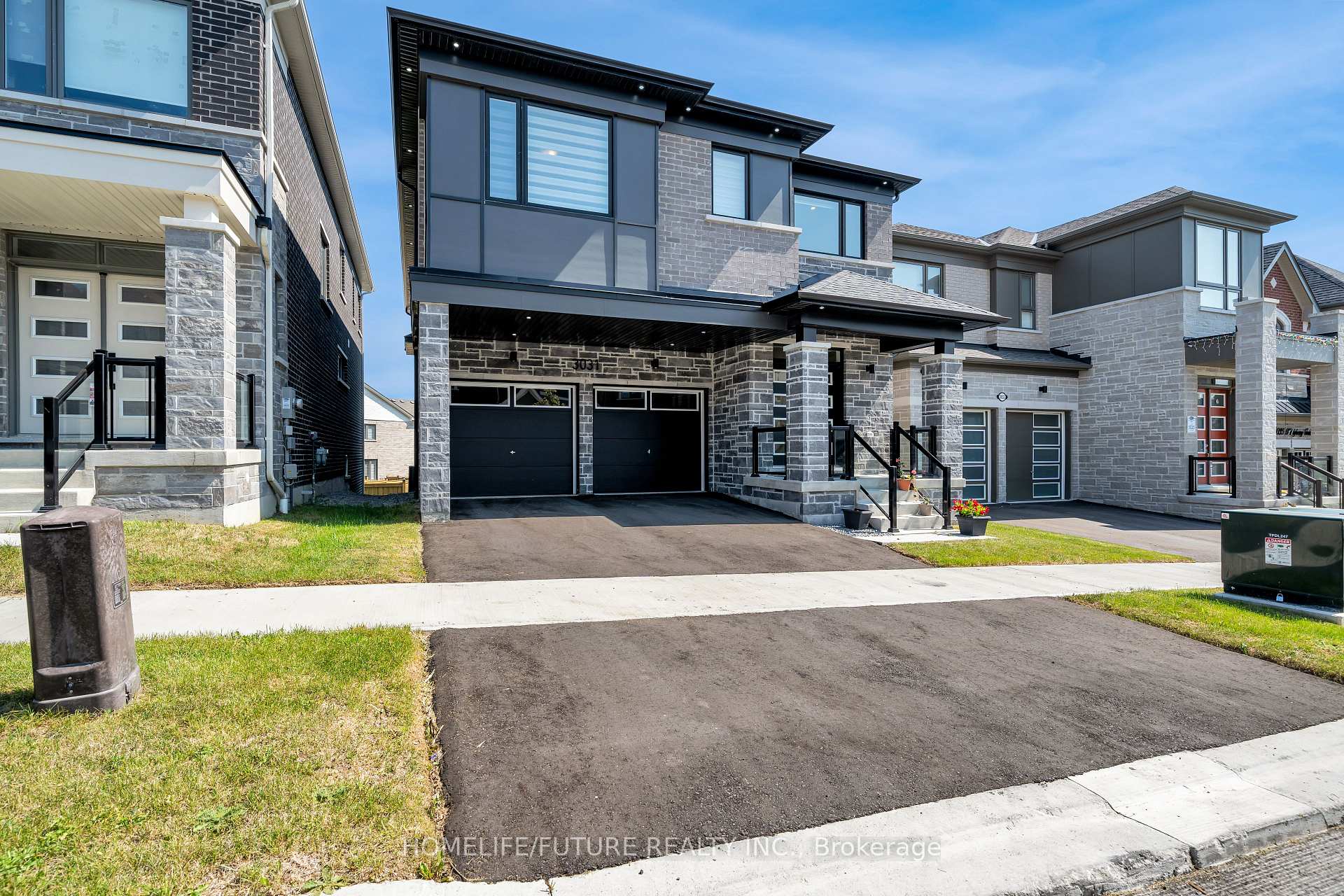 Photo 3 of 3031 Hollyberry Trail, Pickering, Rural Pickering — HOMEH