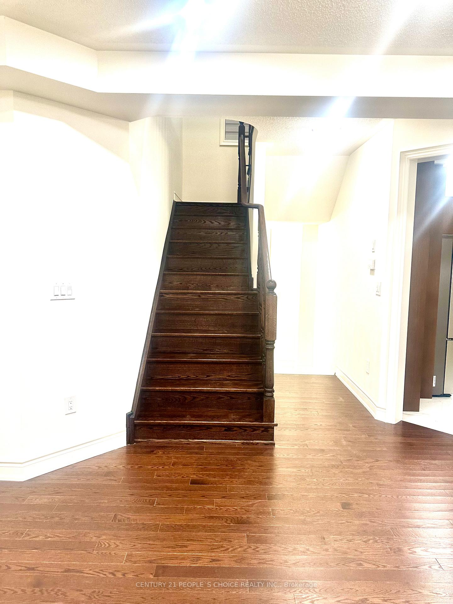 Photo 2 of 150 Attwater Drive, Cambridge — HOMEH