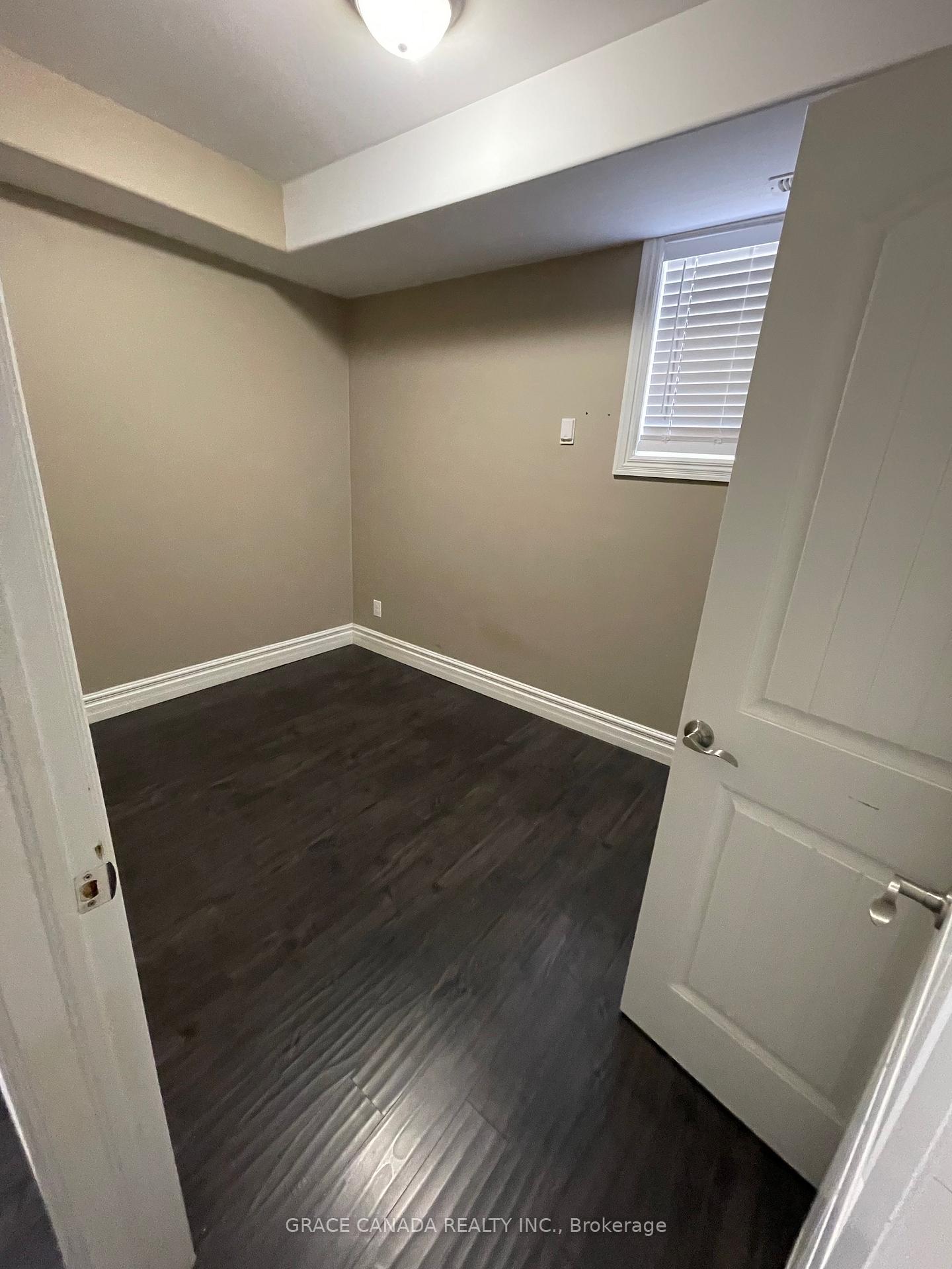 Photo 12 of Unit 1, 878 Howard Avenue, Windsor — HOMEH