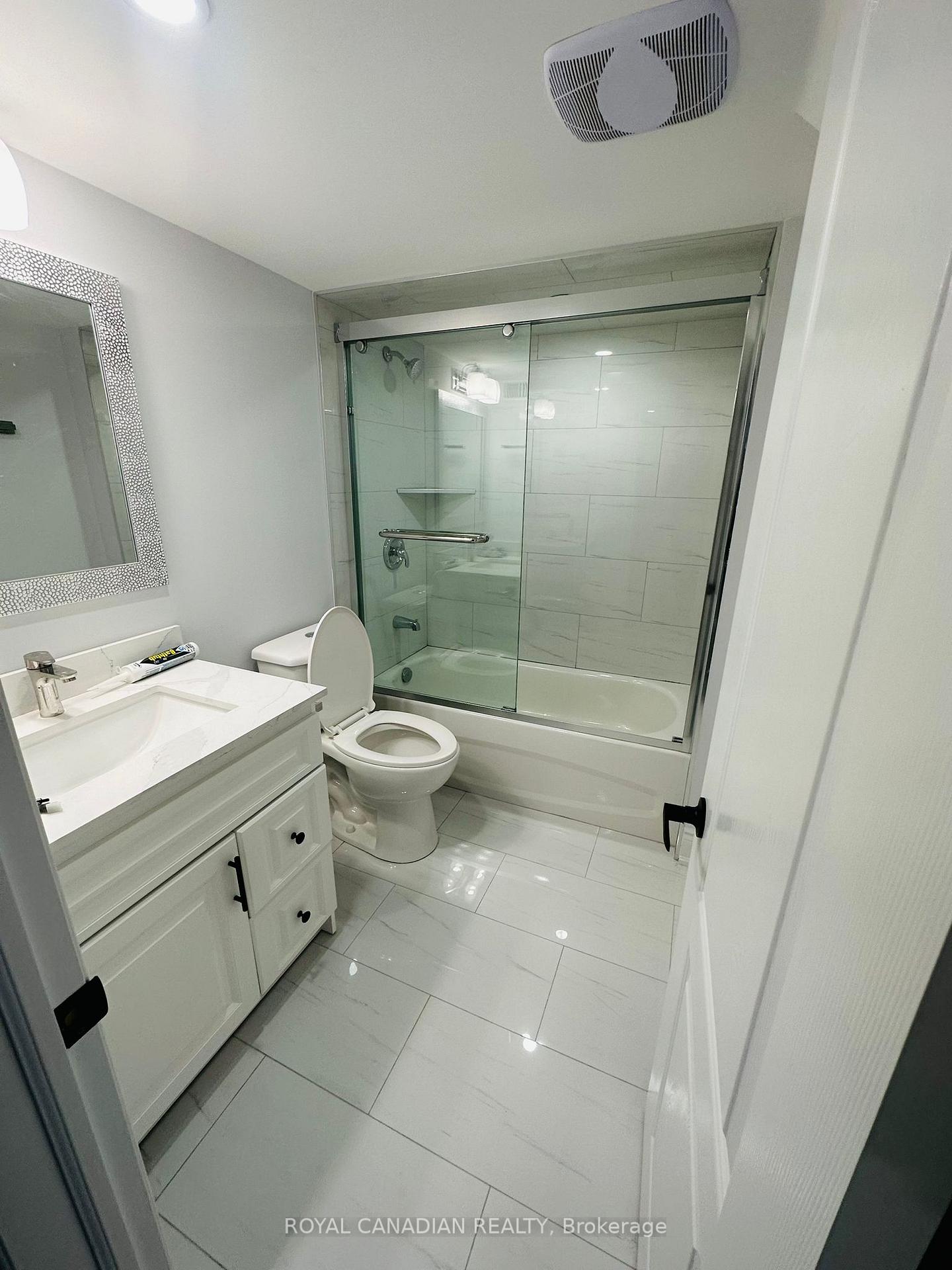 Photo 7 of 11 Lollard Way, Brampton, Bram West — HOMEH