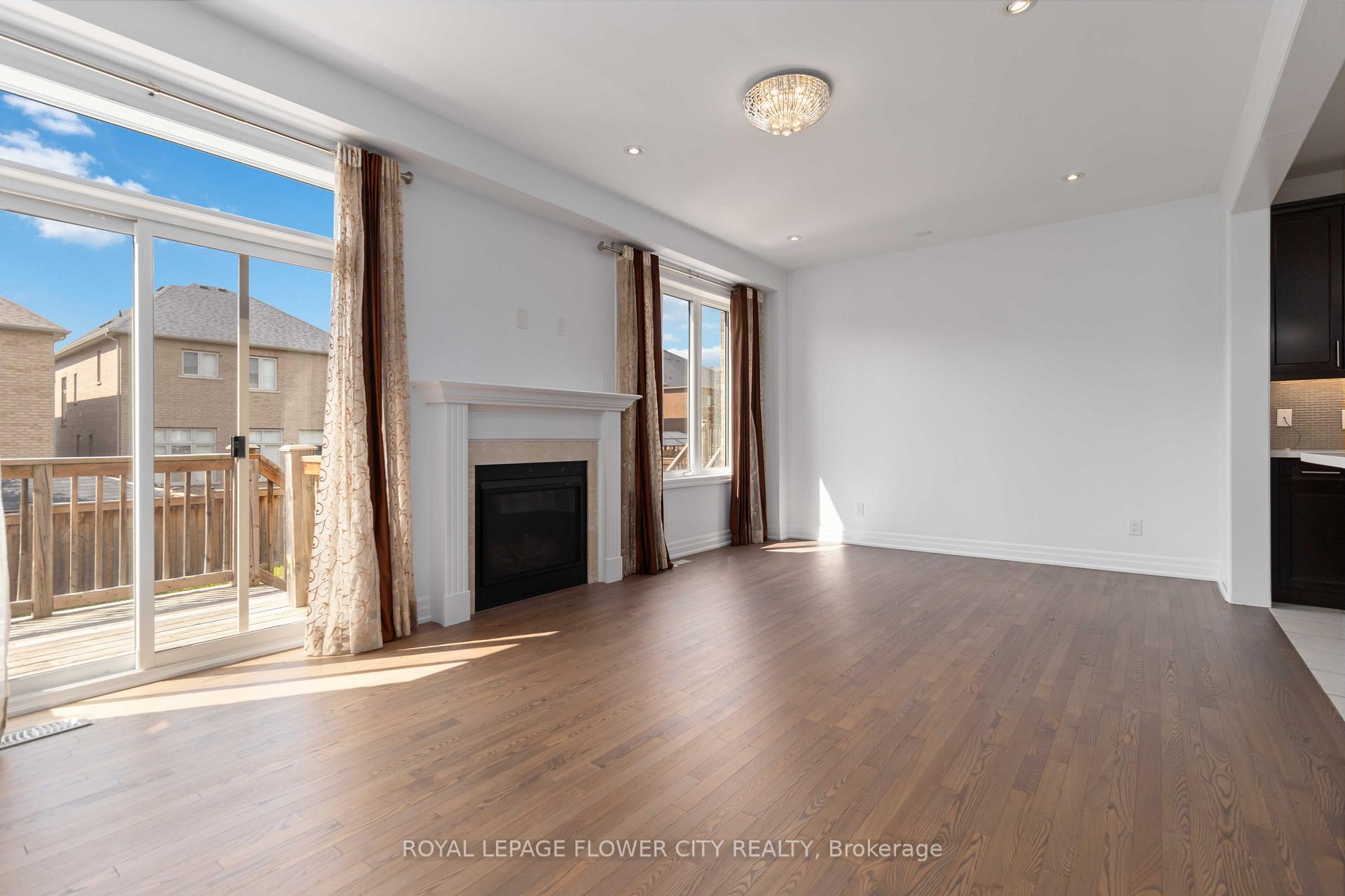 Photo 15 of 18 Rising Hill Ridge E, Brampton, Bram West — HOMEH
