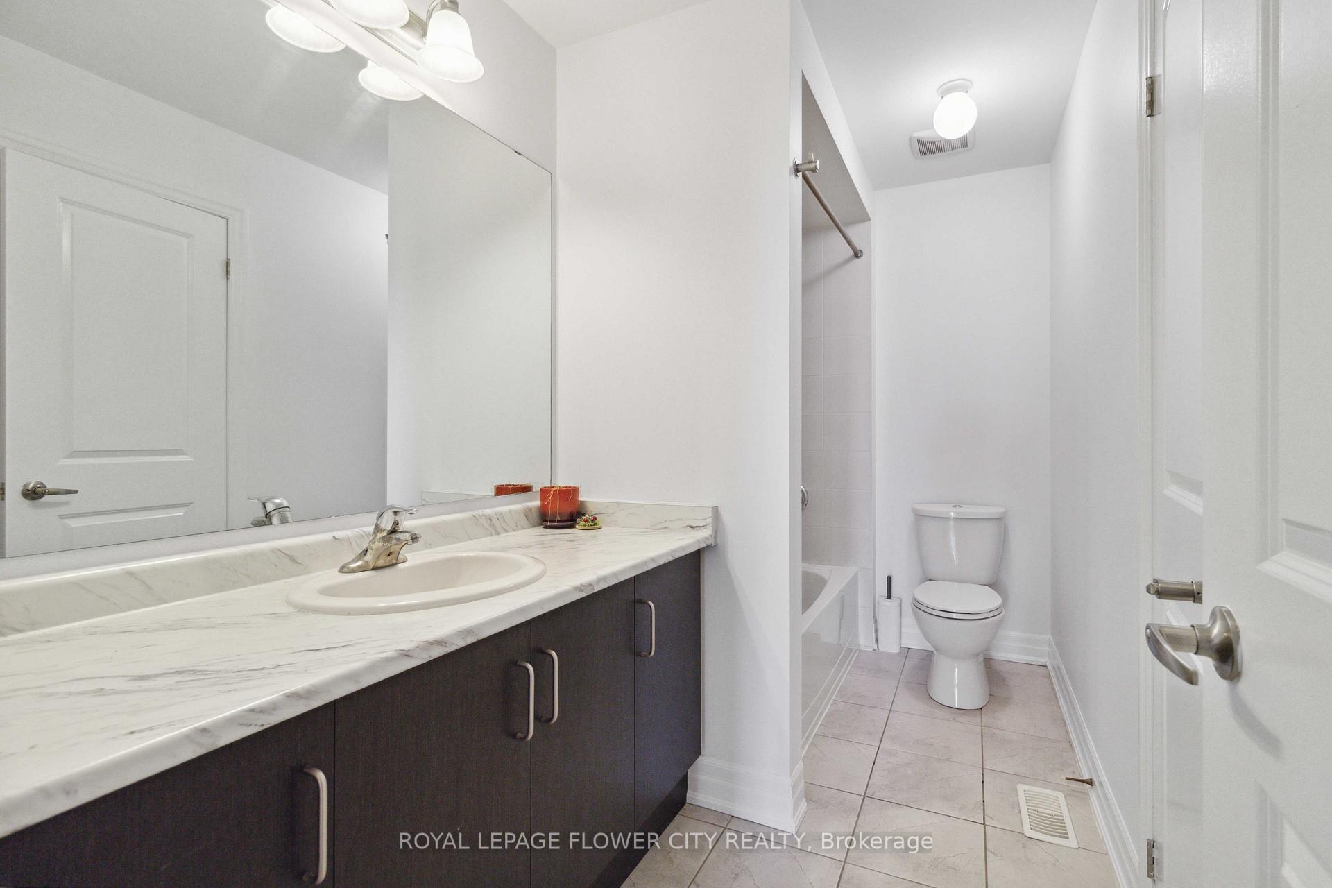 Photo 31 of 18 Rising Hill Ridge E, Brampton, Bram West — HOMEH