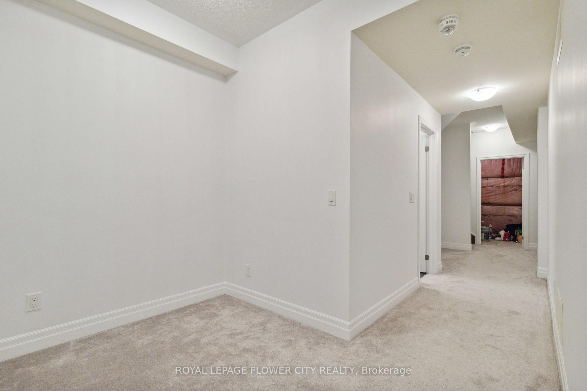 Photo 35 of 18 Rising Hill Ridge E, Brampton, Bram West — HOMEH