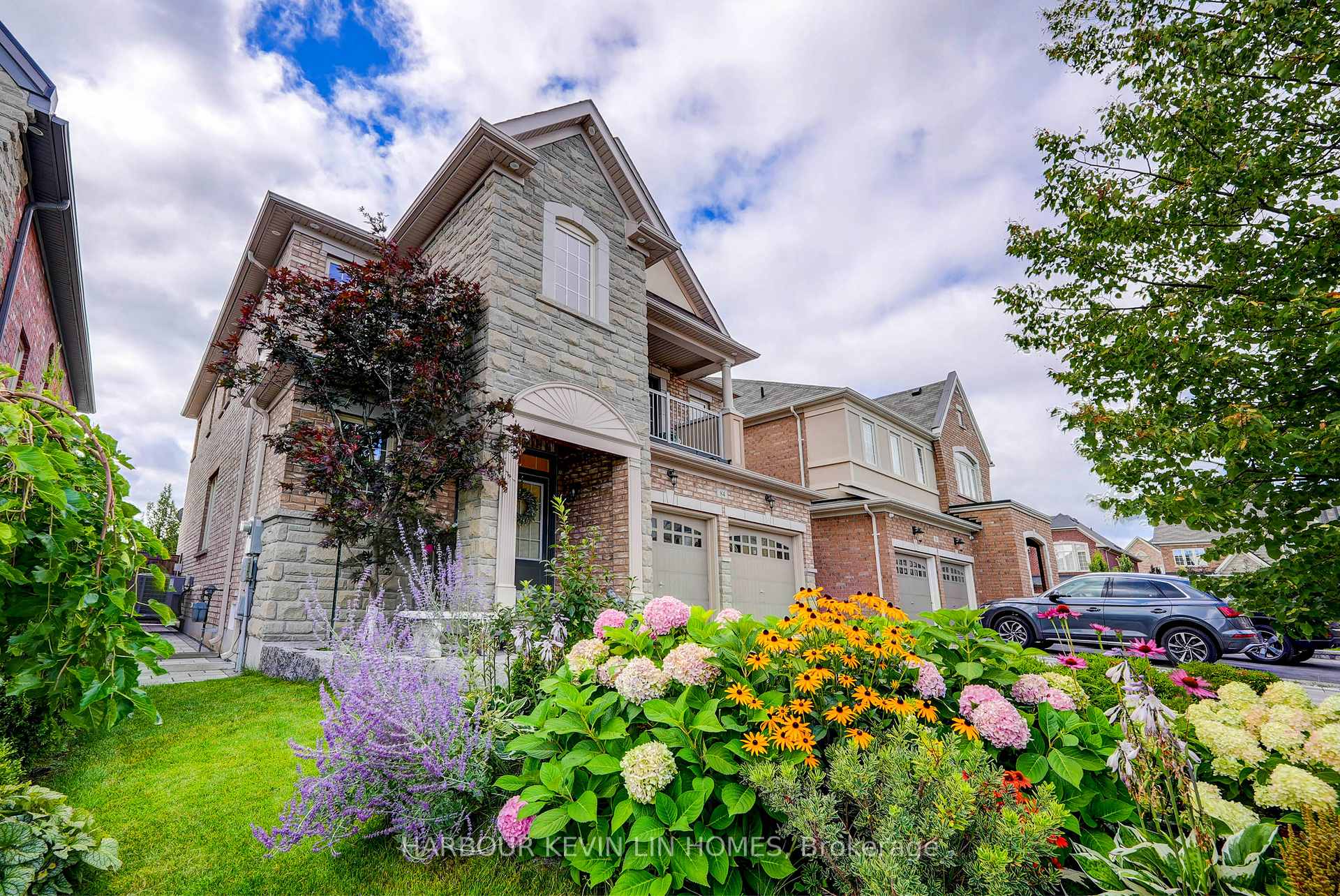 Photo 4 of 84 Glenheron Crescent, Vaughan, Patterson — HOMEH