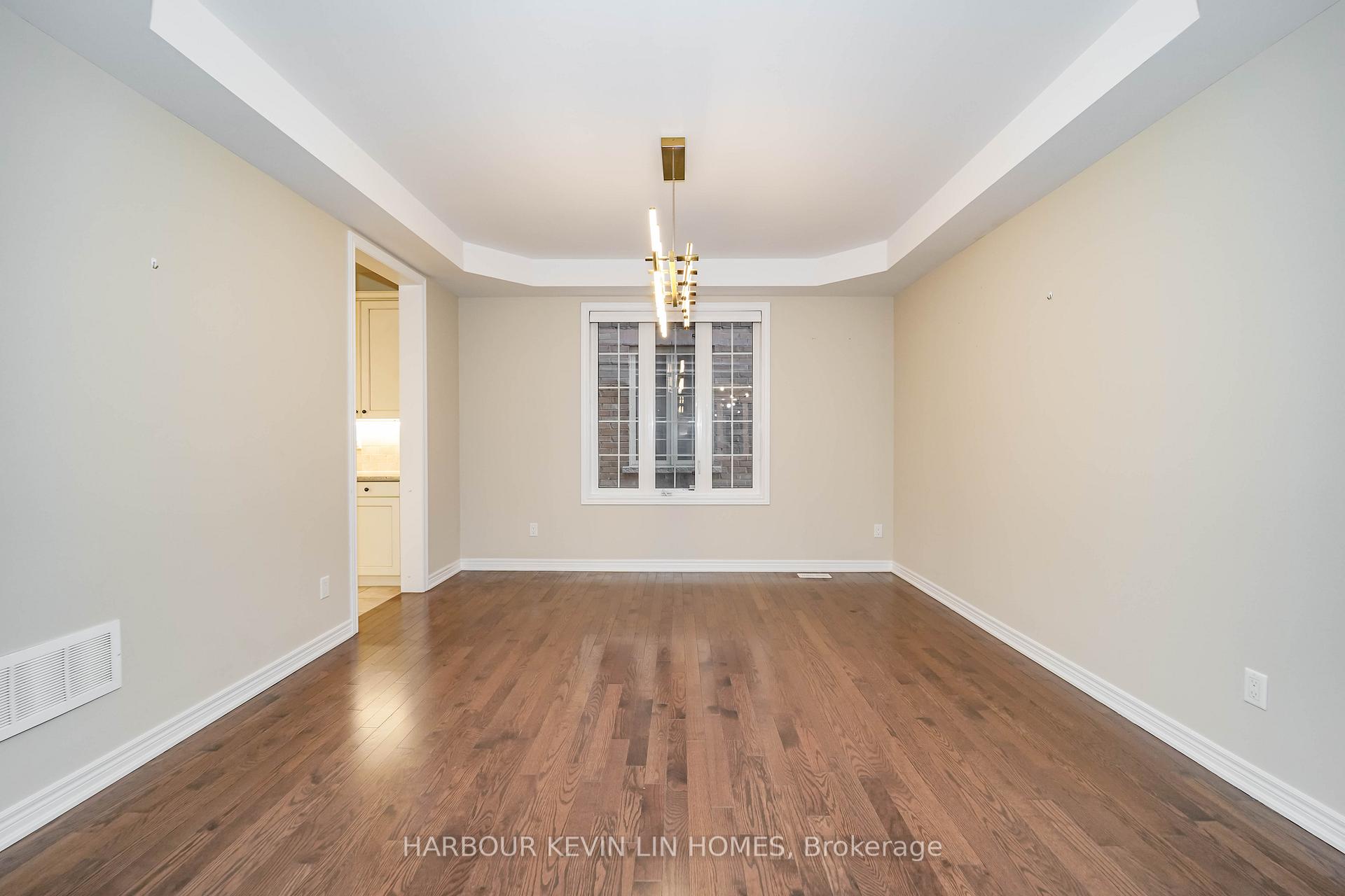 Photo 10 of 84 Glenheron Crescent, Vaughan, Patterson — HOMEH