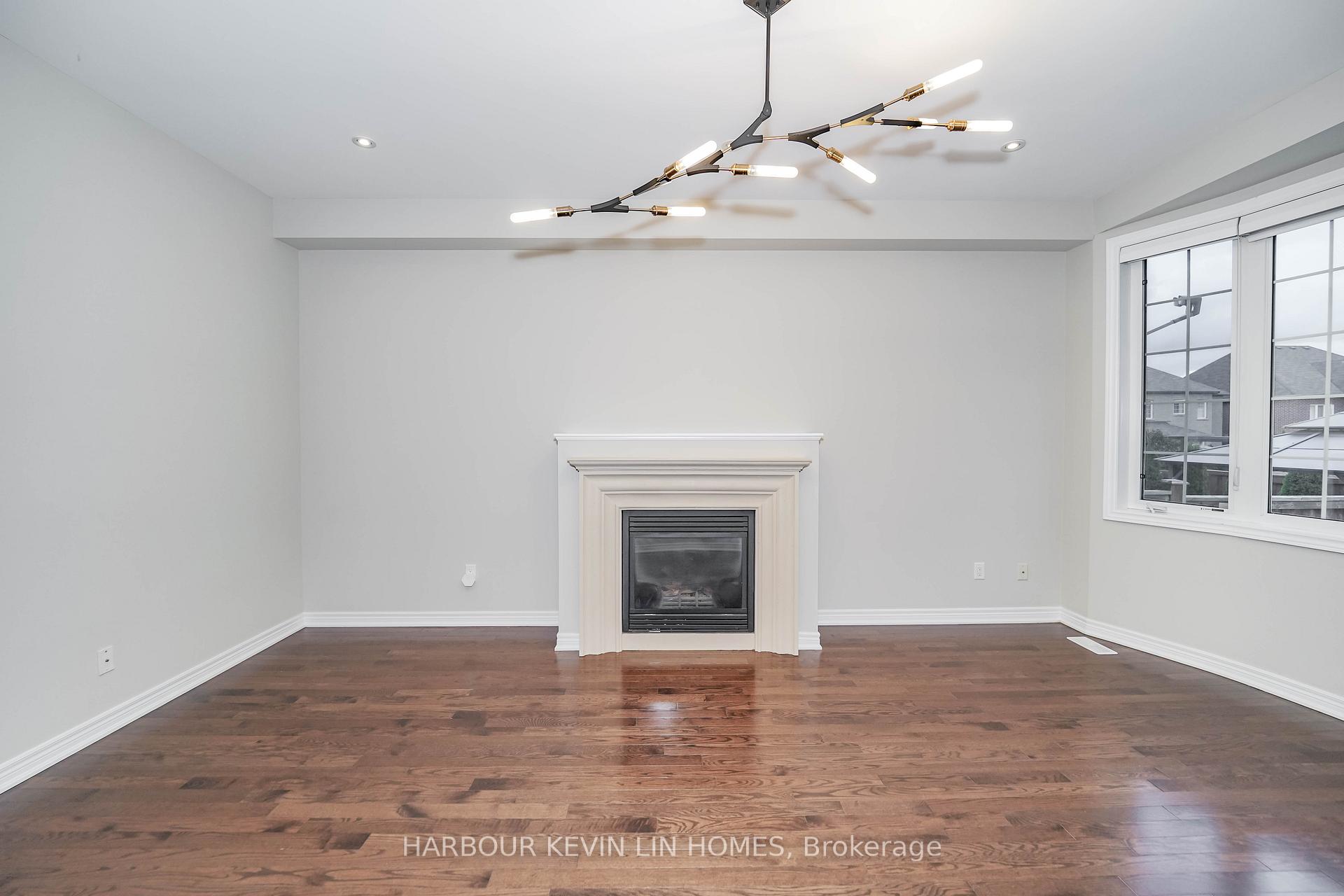 Photo 13 of 84 Glenheron Crescent, Vaughan, Patterson — HOMEH