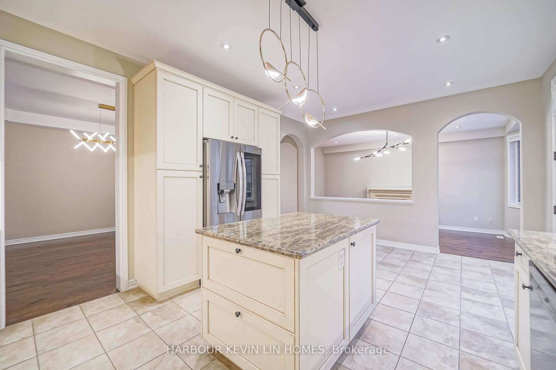 Photo 18 of 84 Glenheron Crescent, Vaughan, Patterson — HOMEH
